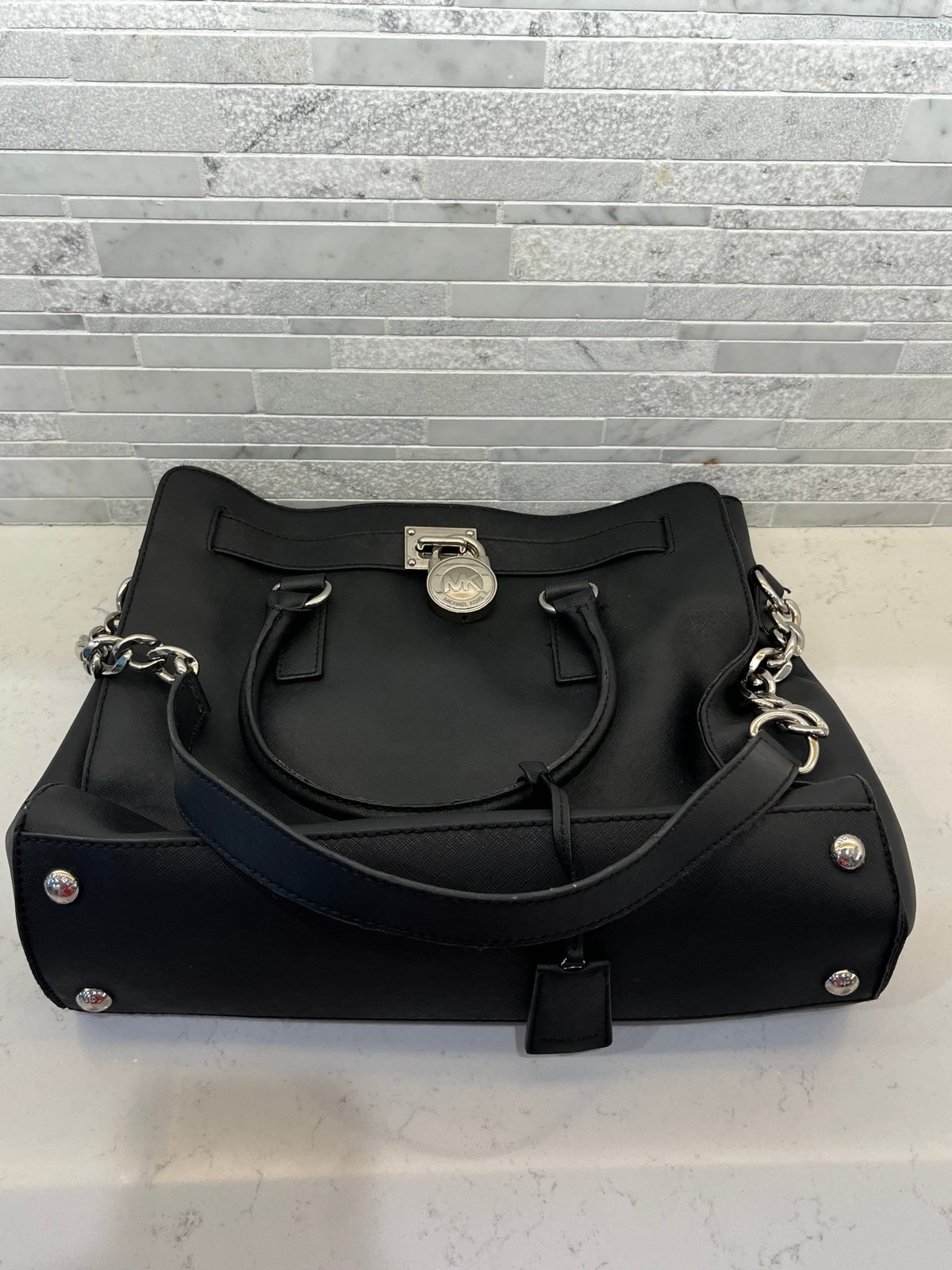 Michael Kors Hamilton Large Black Tote Handbag Silver Hardware Handle Strap Key