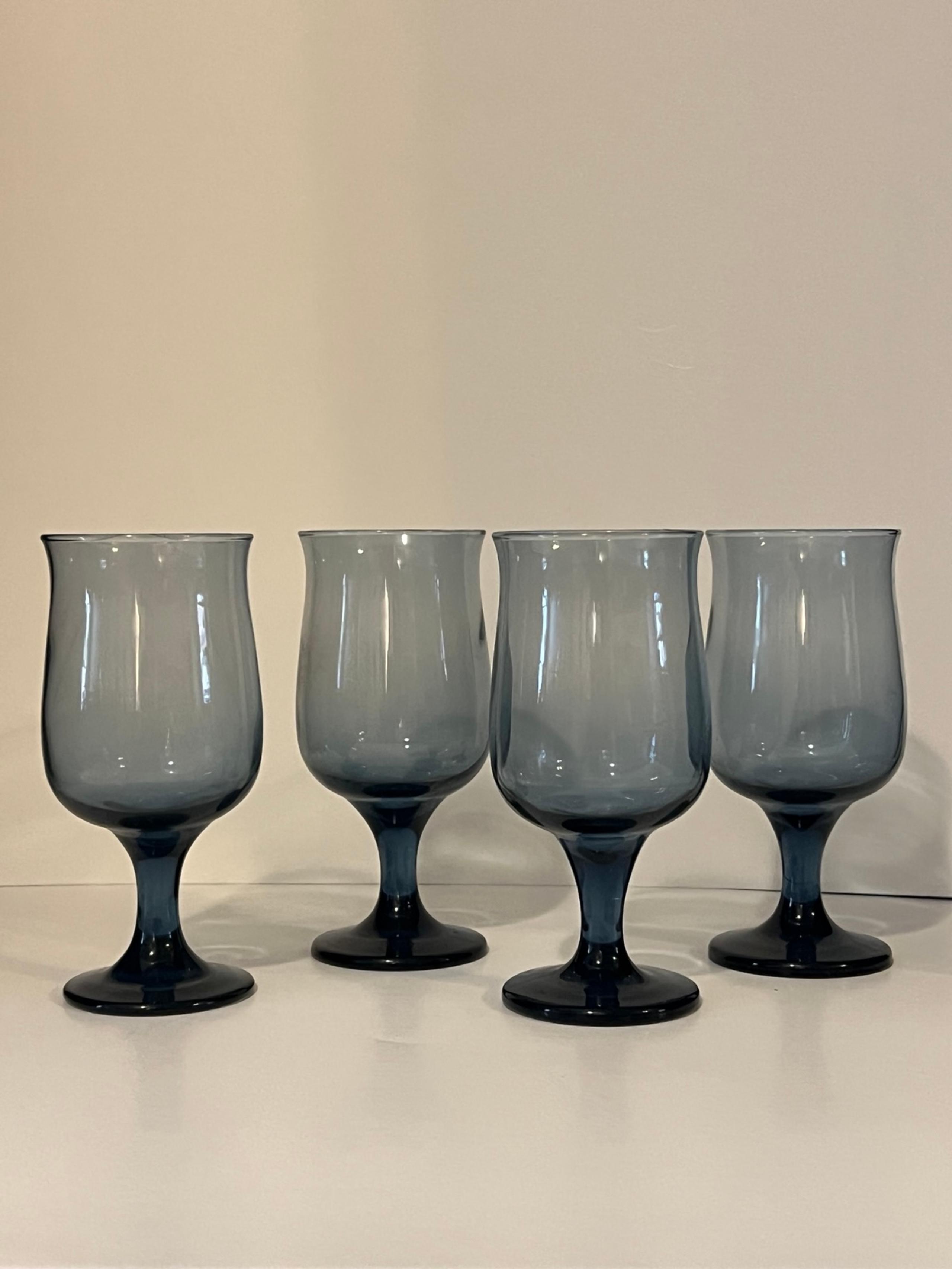 Libbey Connoisseur Blue, Set Of 4 Wine Glasses Stemware - Excellent Condition