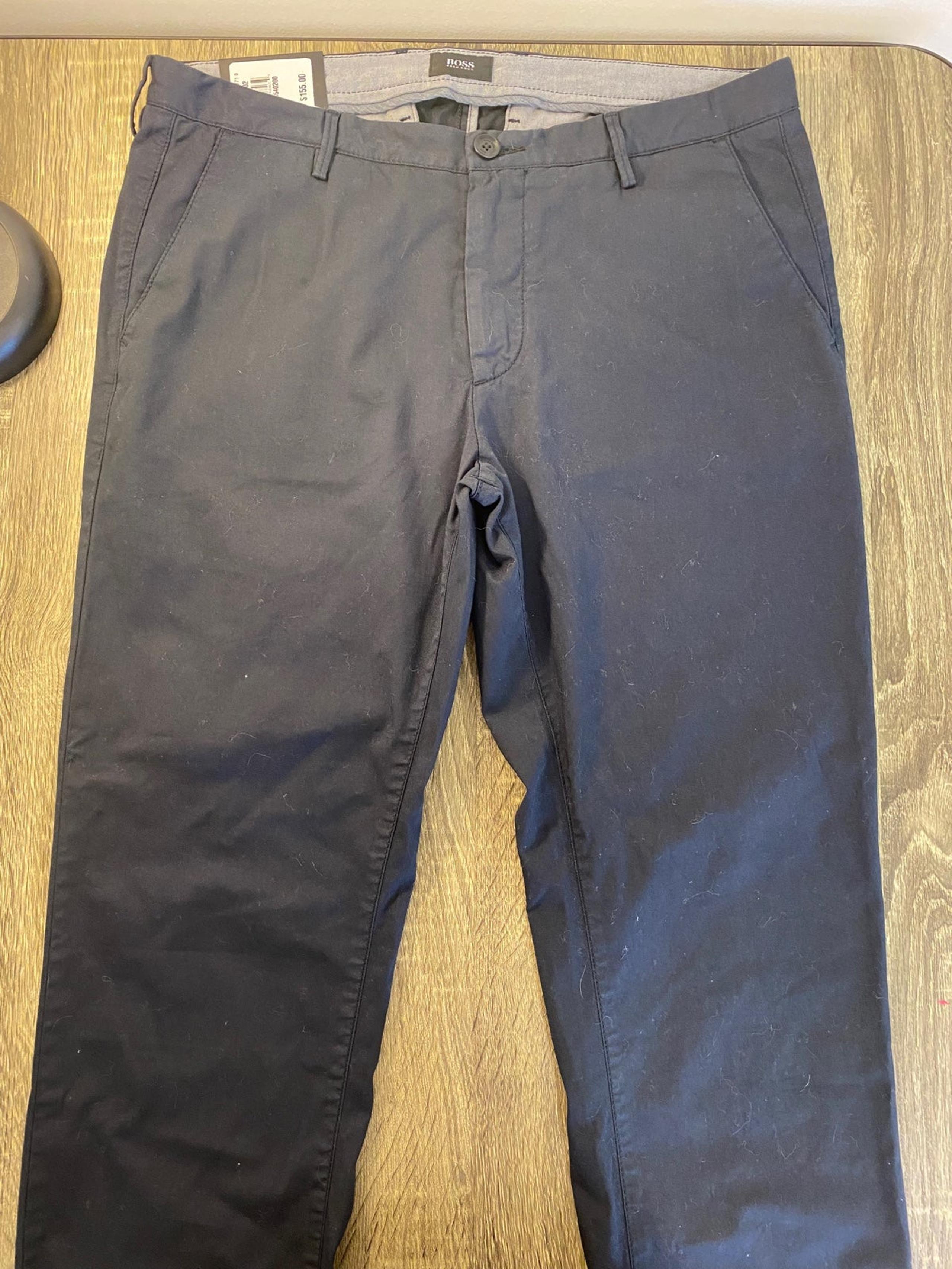 Hugo Boss Slim-Fit Chinos in Stretch Cotton Gabardine