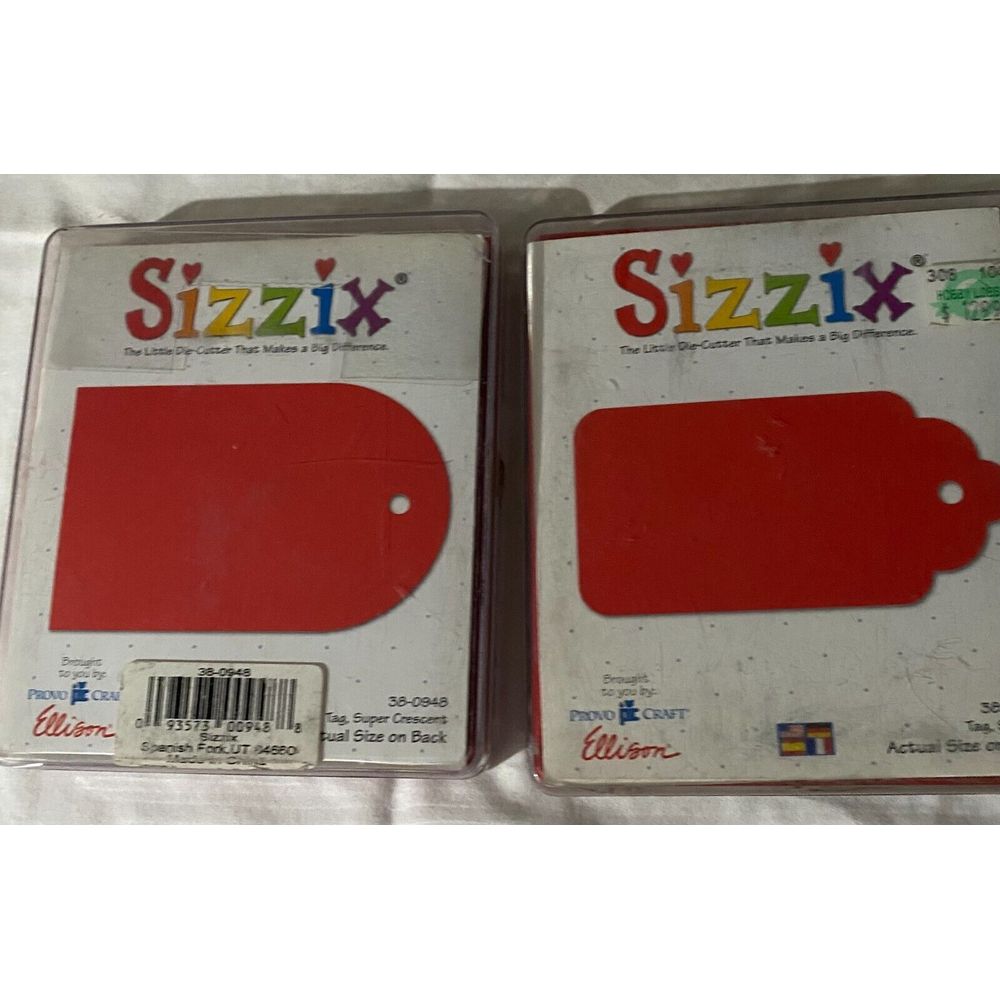 Sizzix Super Crescent & Scallop Tag Decorative Papercraft Die-Cut Shapes Pair