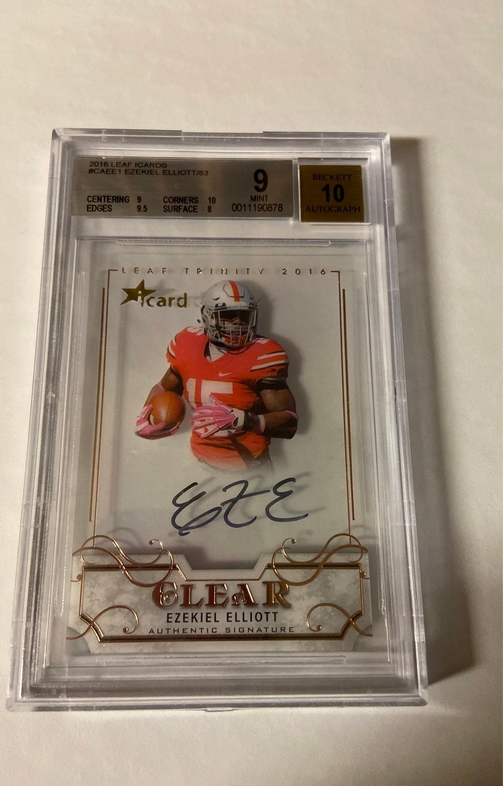 2016 Leaf Auto Ezekiel Elliott/83 Beckett 9