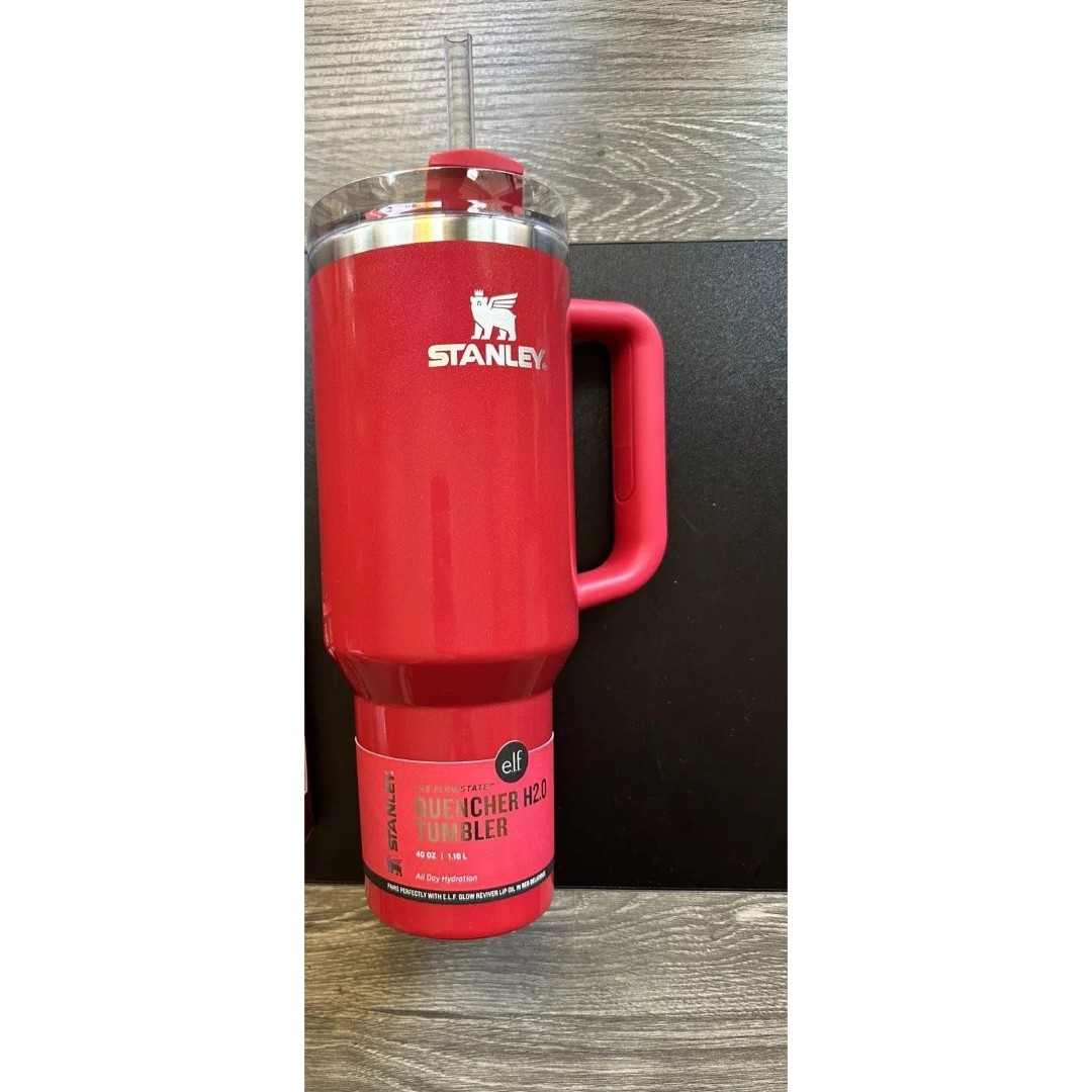 Stanley x ELF Red Delicious Quencher Tumbler E.L.F In-Hand 40 OZ