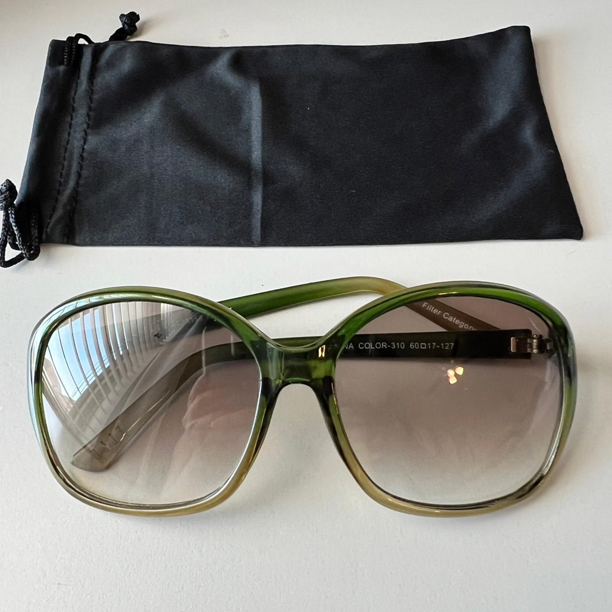 Elle EL 18158 Oval Sunglasses