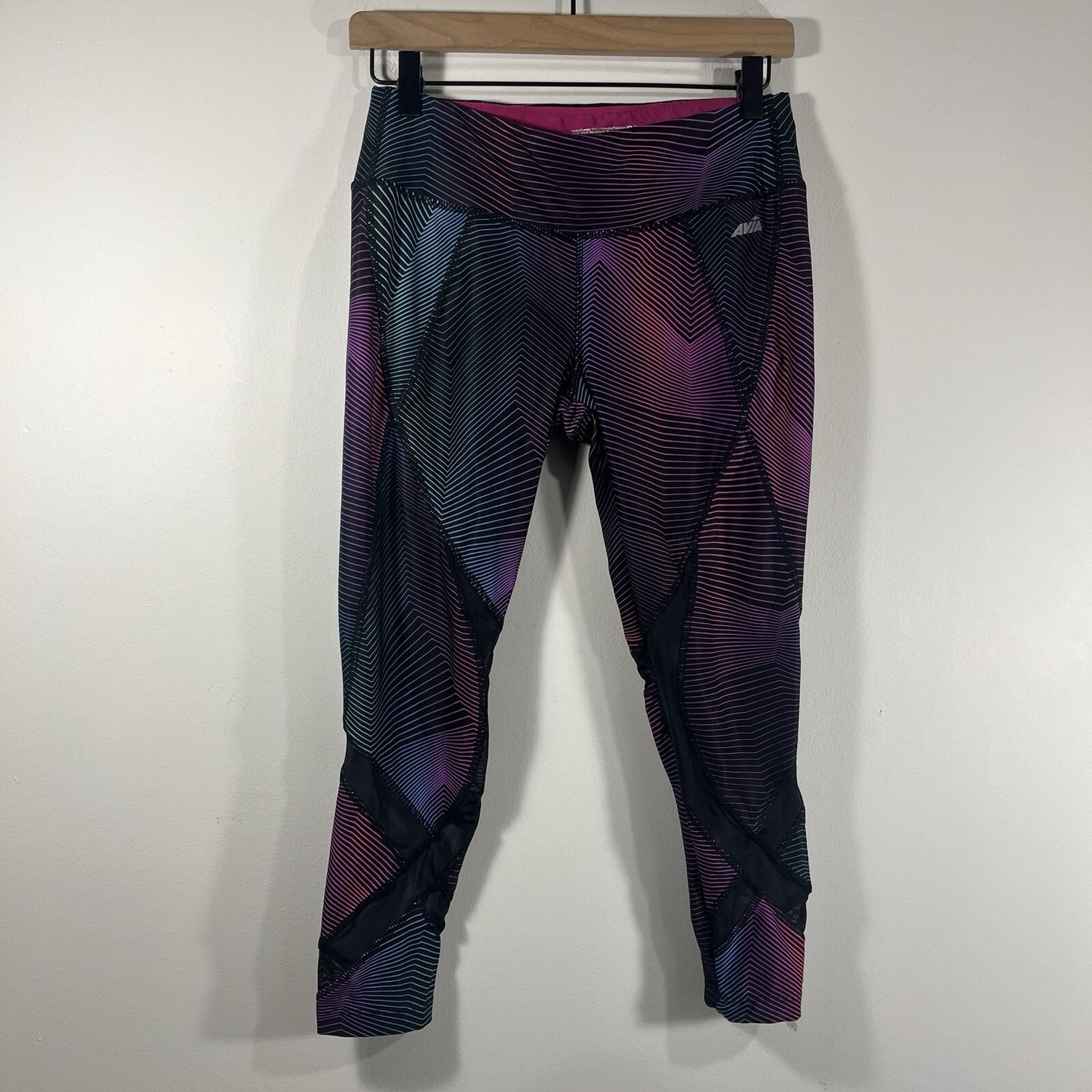 Avia Geometric Striped Black Sheer Cutout Athletic Capri Leggings Women's Small
