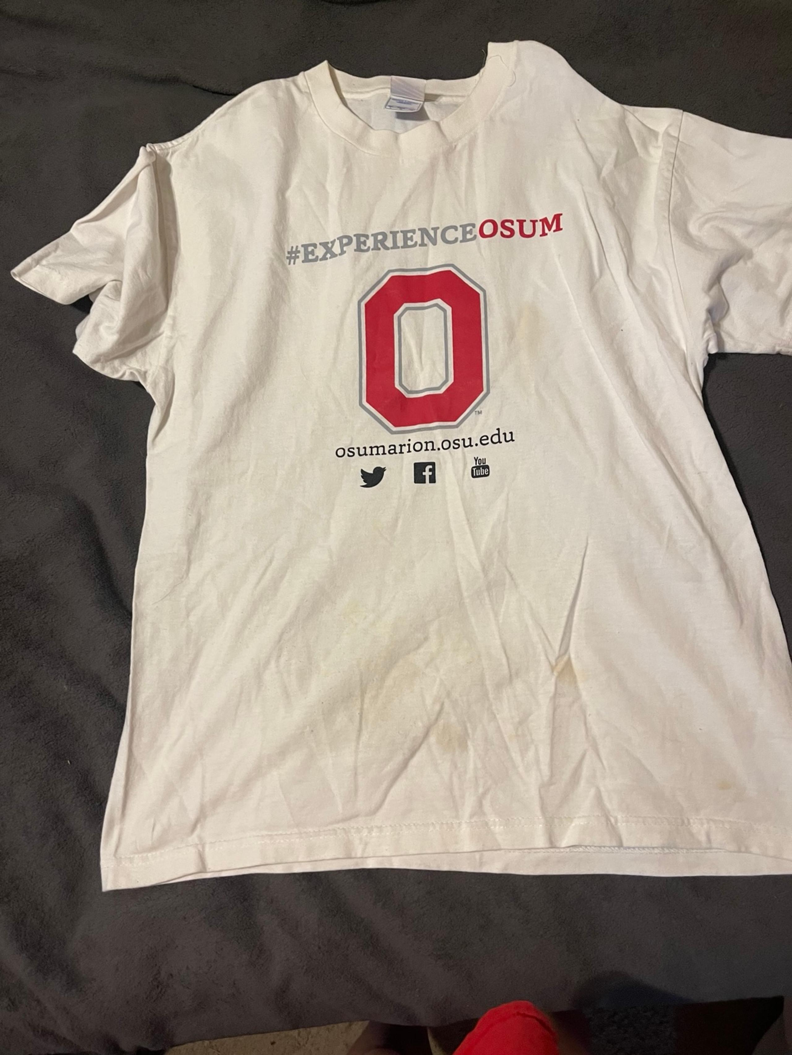 Ohio state men’s tee has stains size large