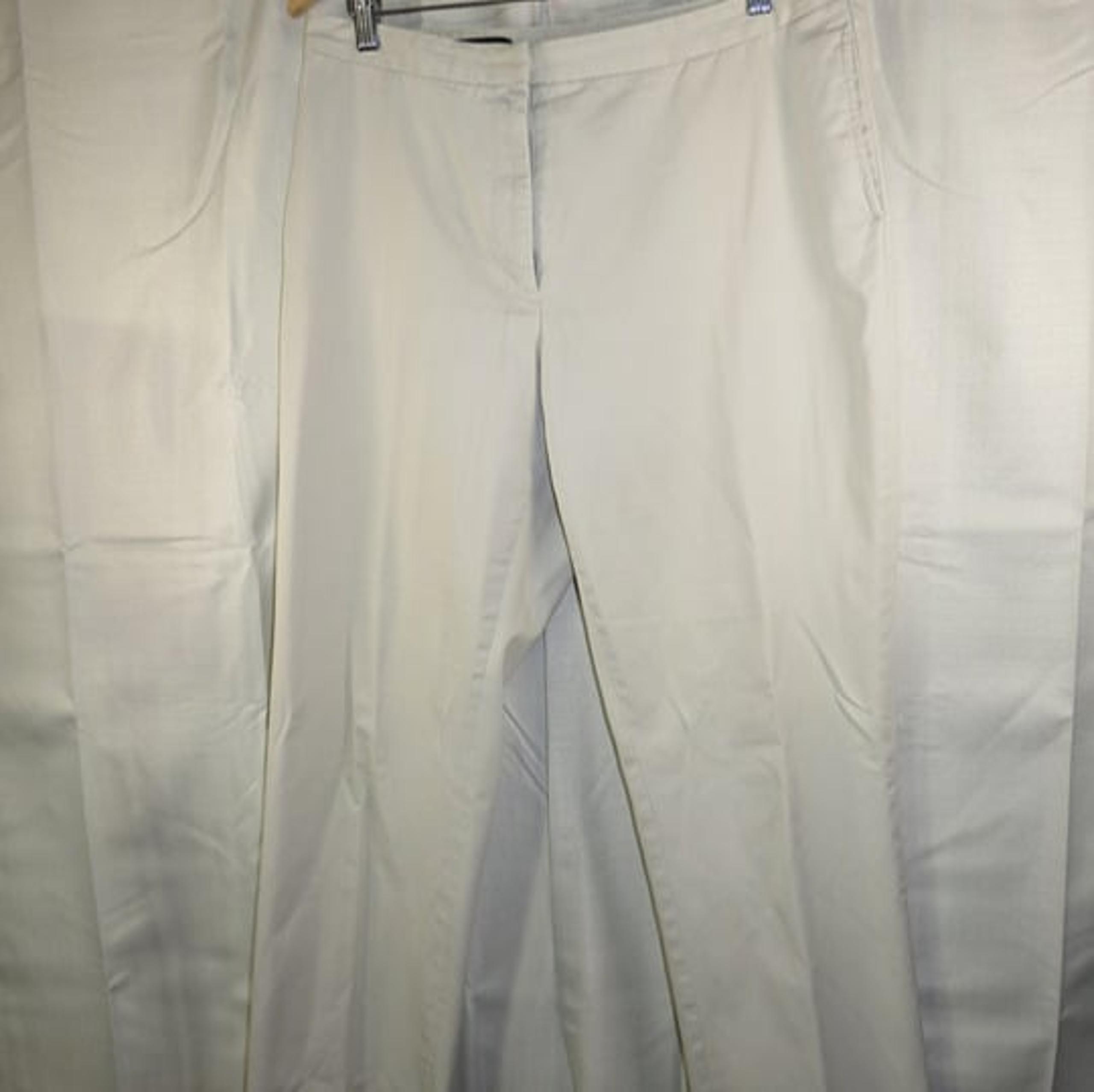 Lands’ End Straight Leg Khaki Women’s Pants Size 12 Waist 34 inchesDress Pants