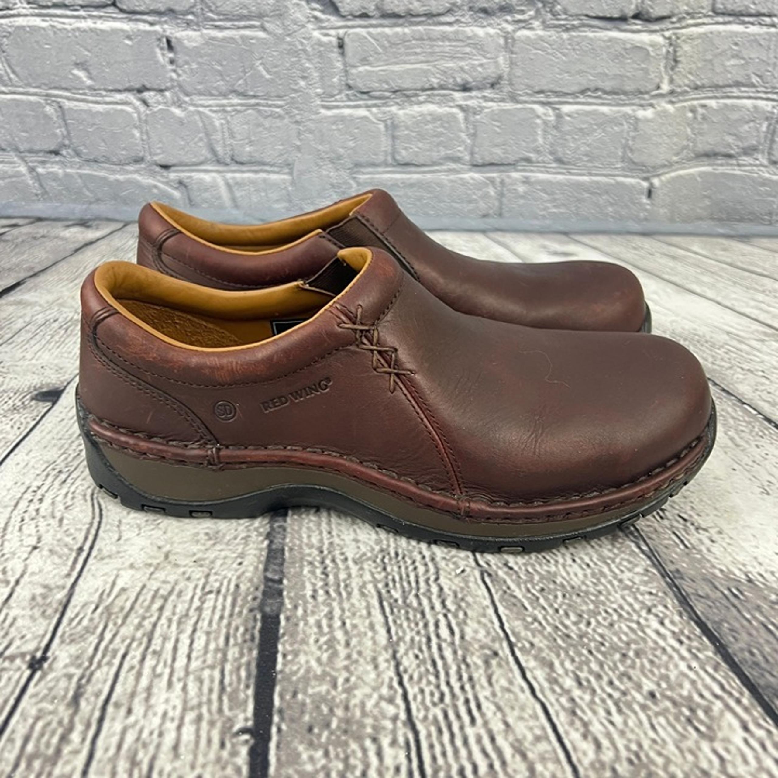 Red Wing Shoes 1621 Womens Slip On US Size 9.5 M Slip & Oil Resistant Safety Toe
