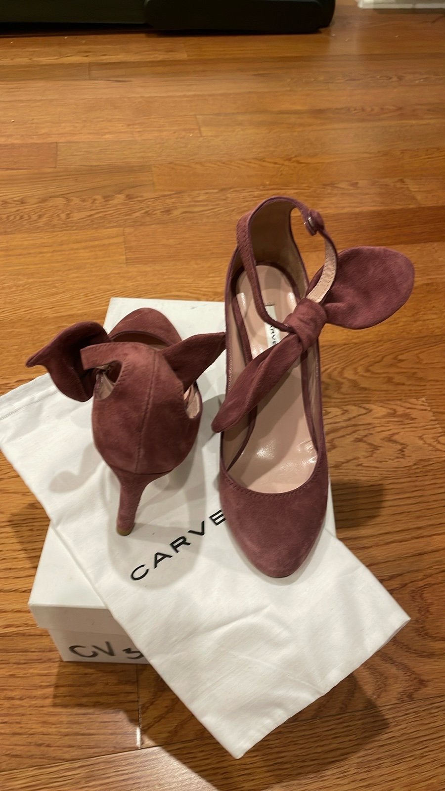 Carven Cha Tal Noeud 330 Grenat Purple Suede Heels w/ bow sz 36-Super Cute!!!