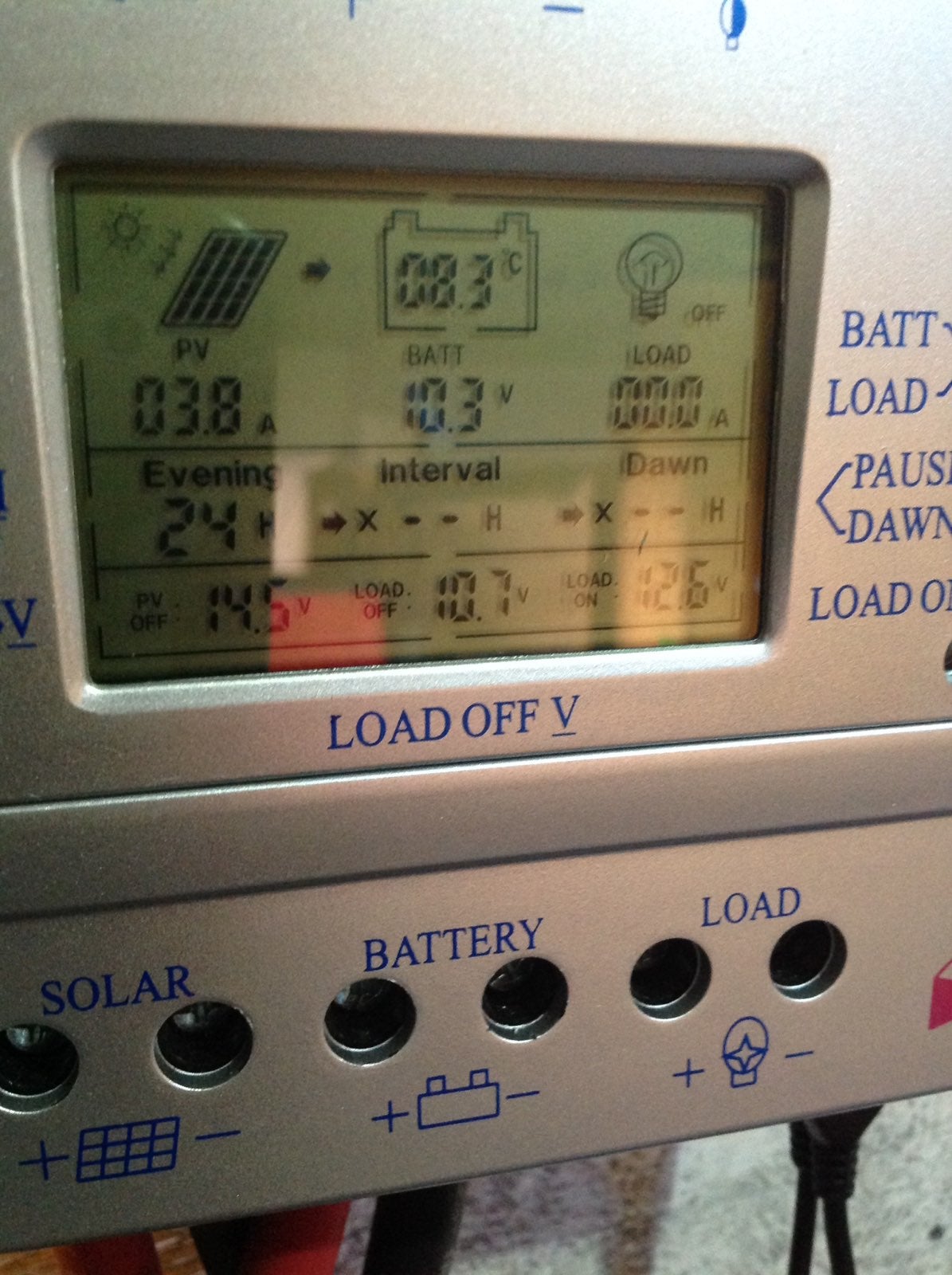 L60 L60A 12V/24V Auto LCD MPPT