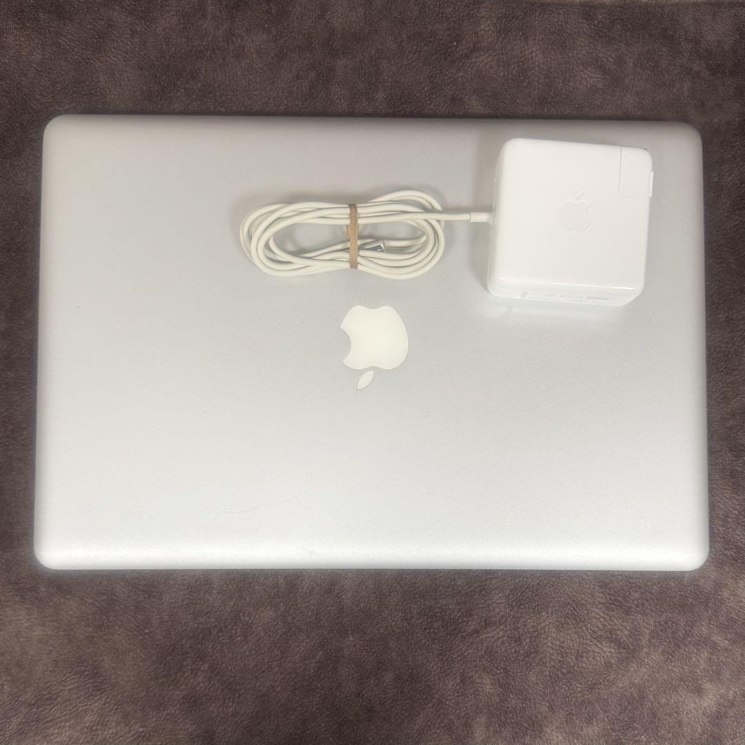 MacBook Pro 15.3 with Microsoft Office 2021