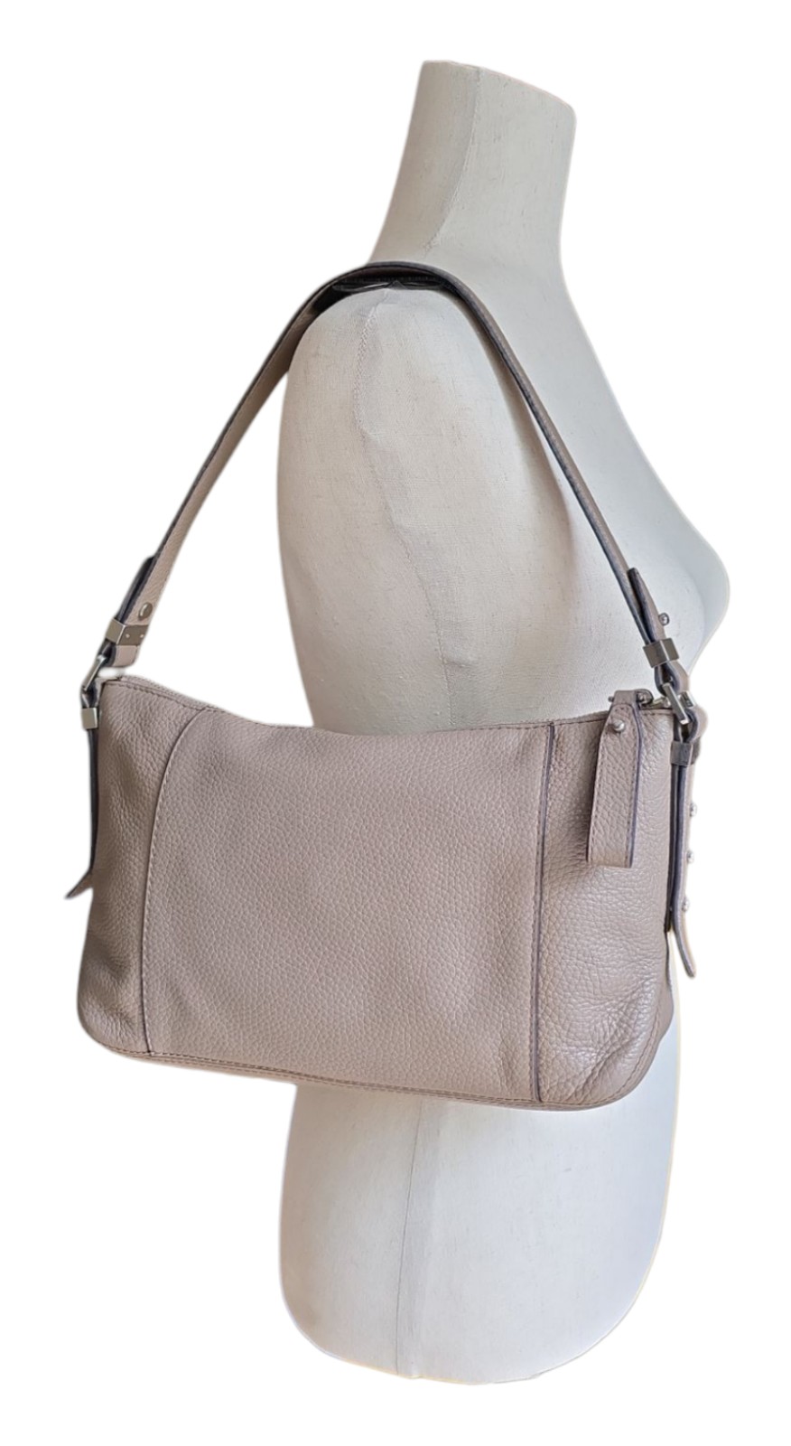EUC Michael Kors Taupe pebbled leather shoulder bag