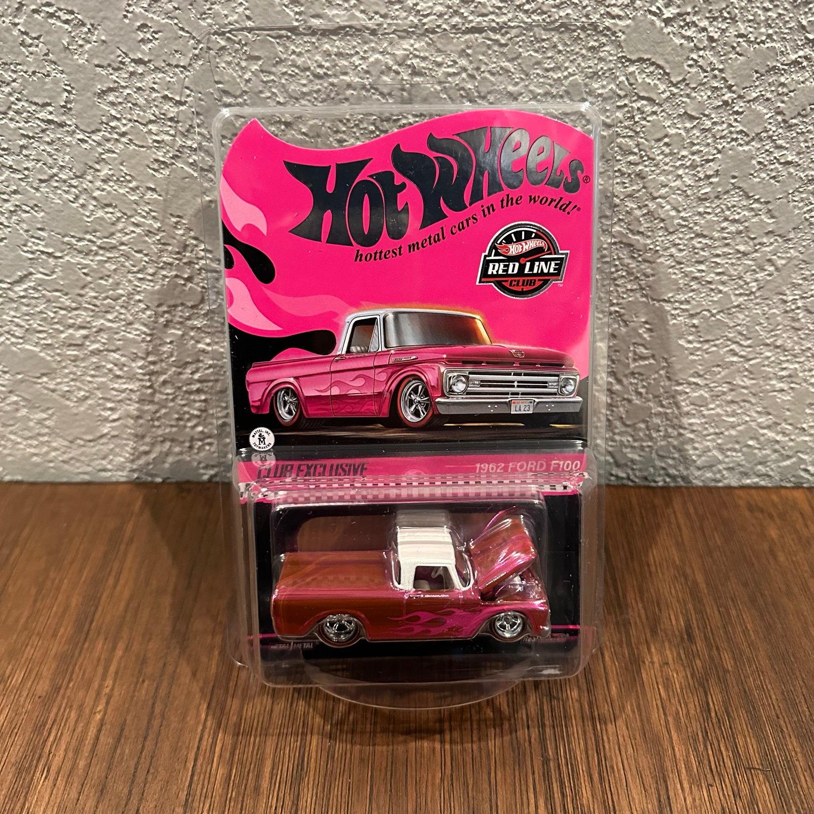 Hot Wheels RLC Exclusive Pink Edition 1962 Ford F100