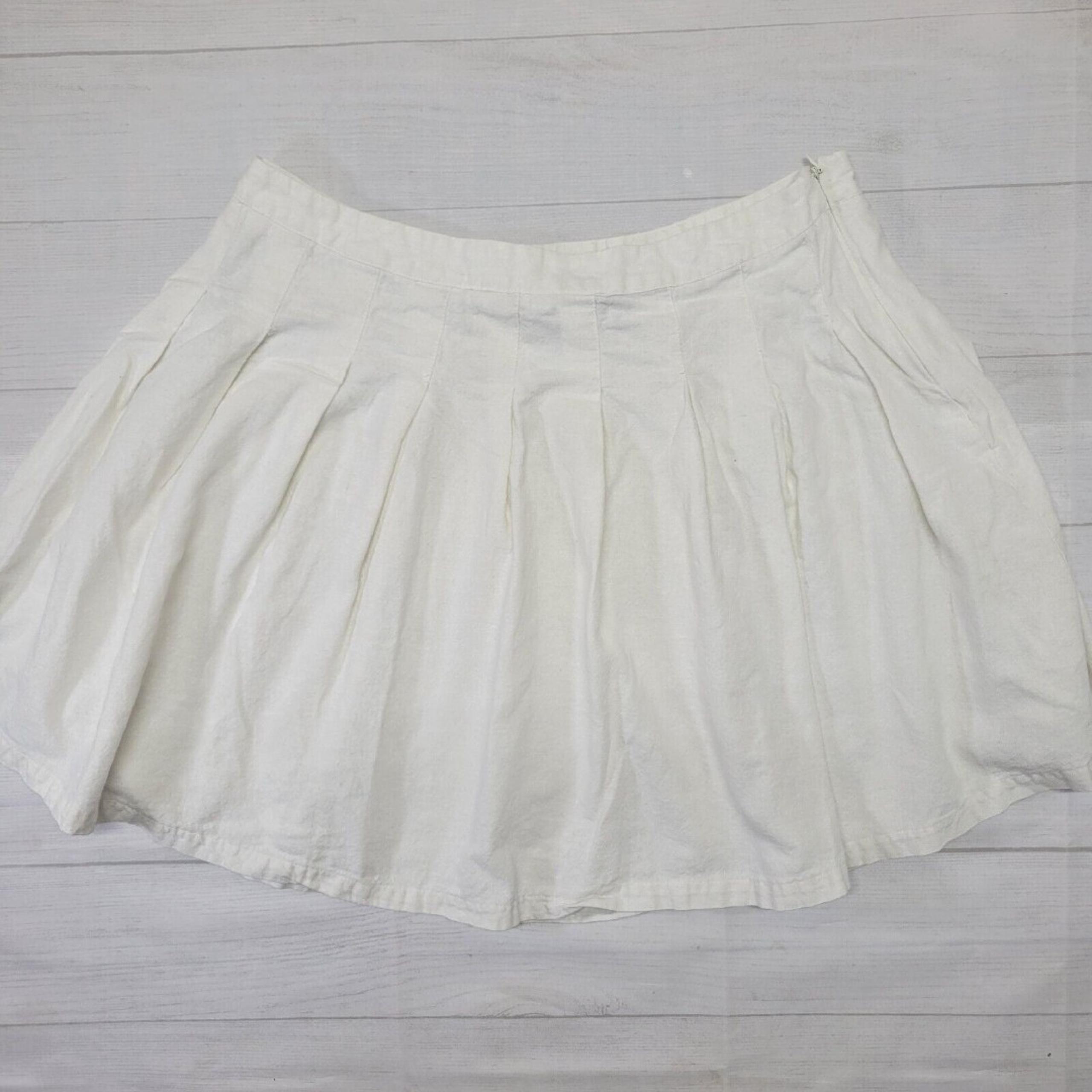 FOREVER 21 Womens White Pleated Linen Shirt Size 1X