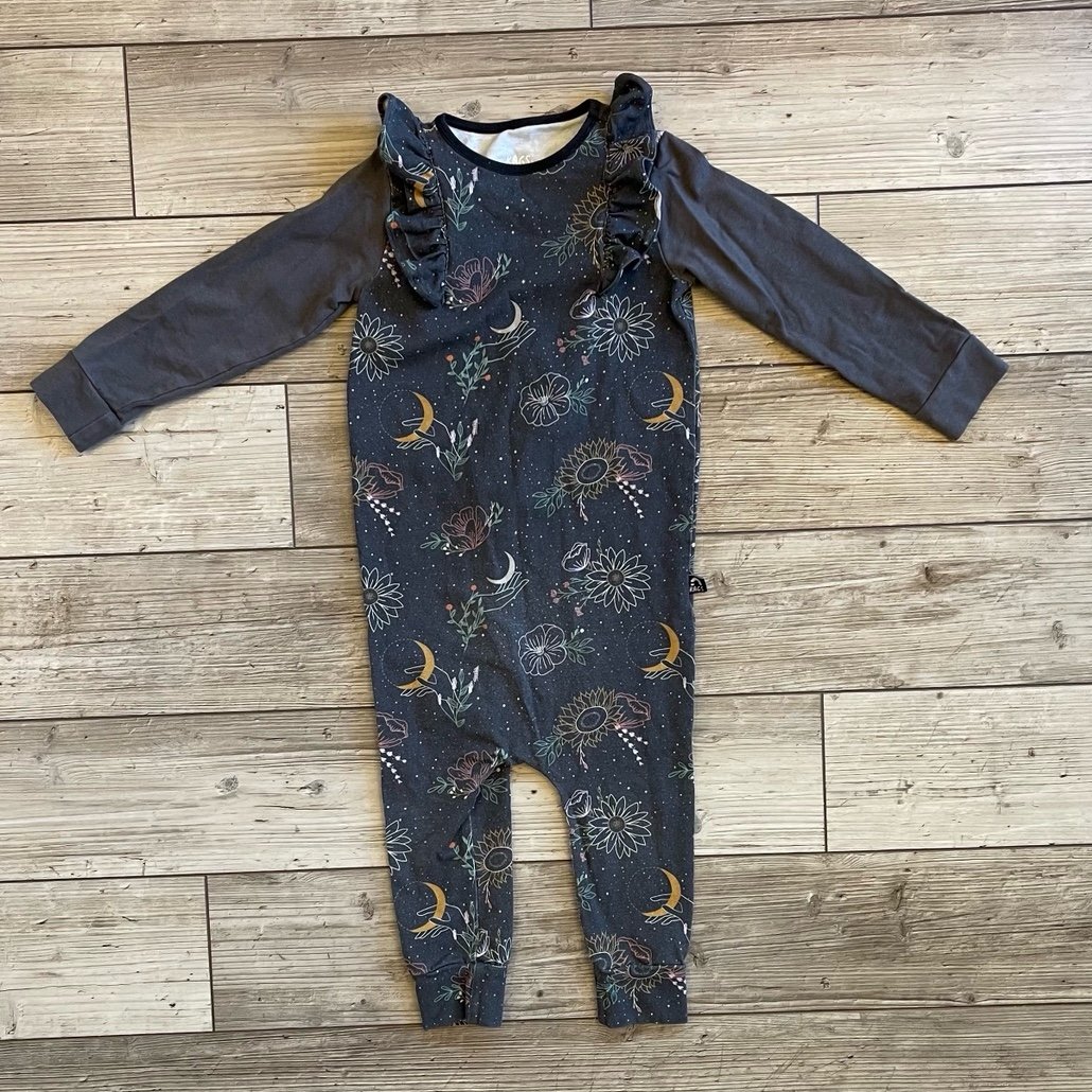 Rags | Mystical Ruffle Long Sleeve Romper | Size: 2T