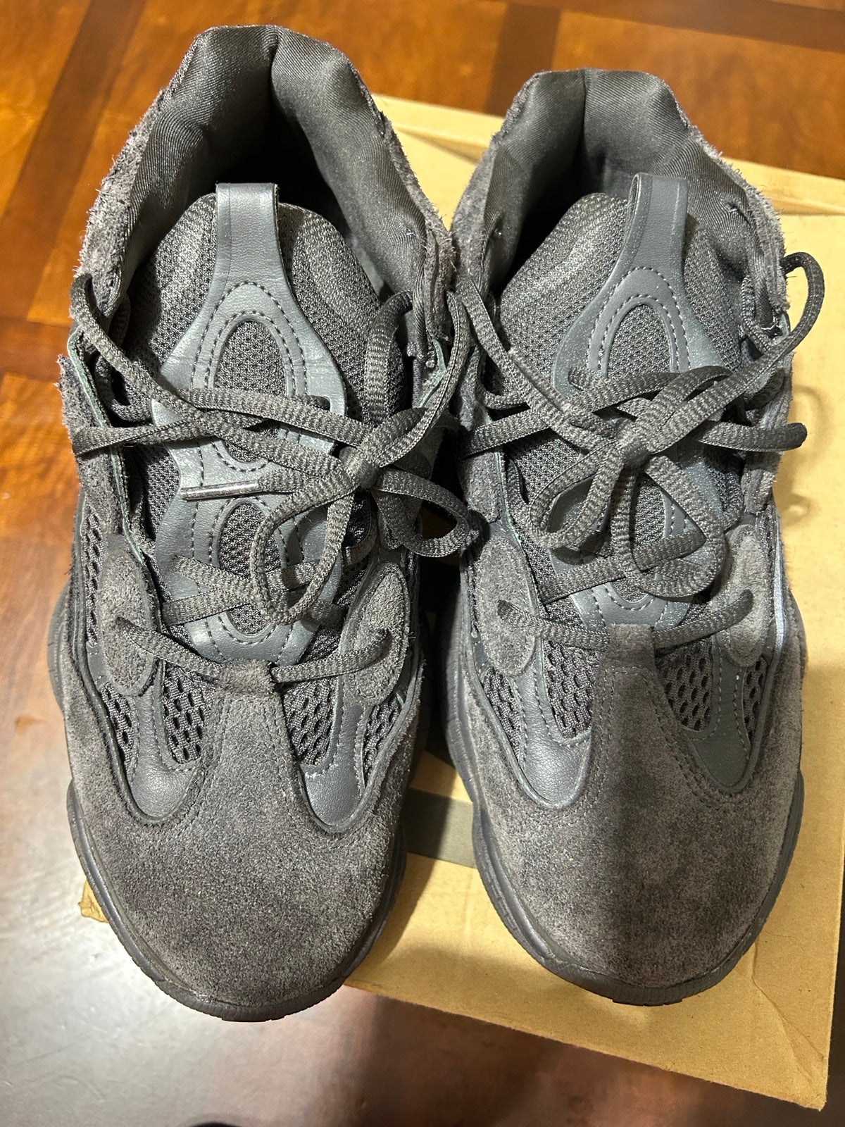 Yeezy Adidas 500 in Utility Black