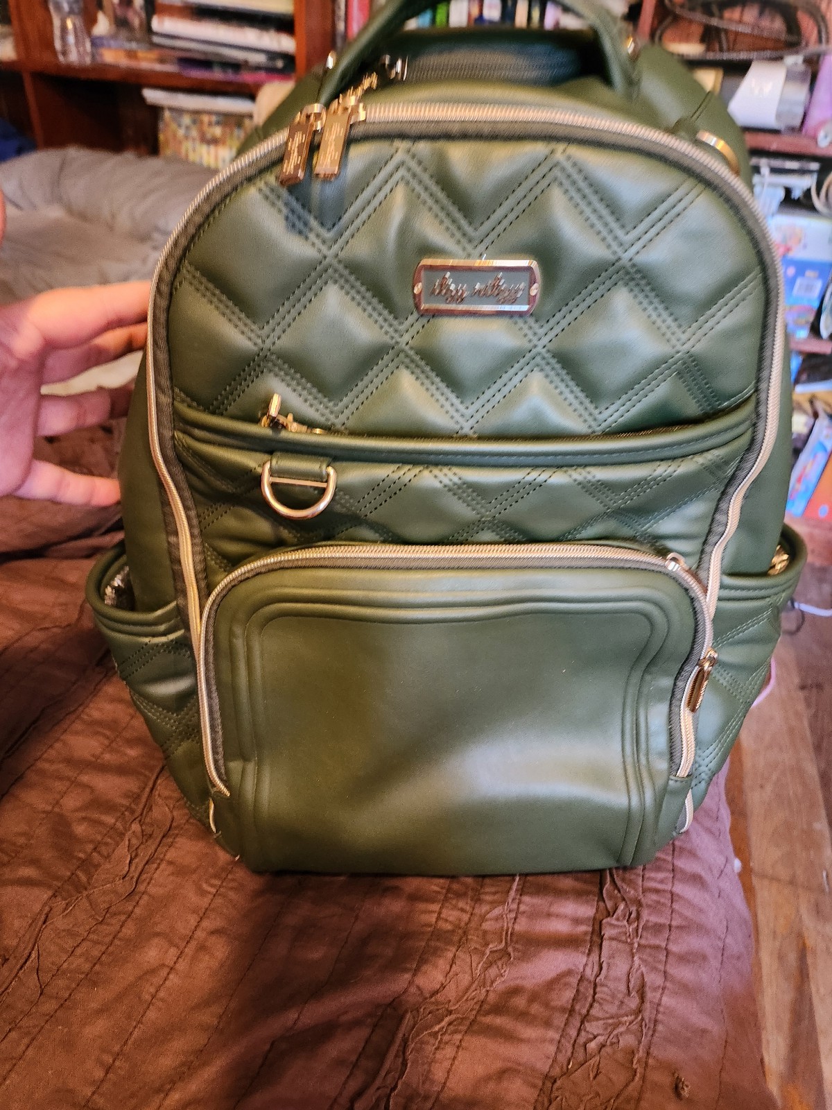 Itzy Ritzy Olive Boss Plus