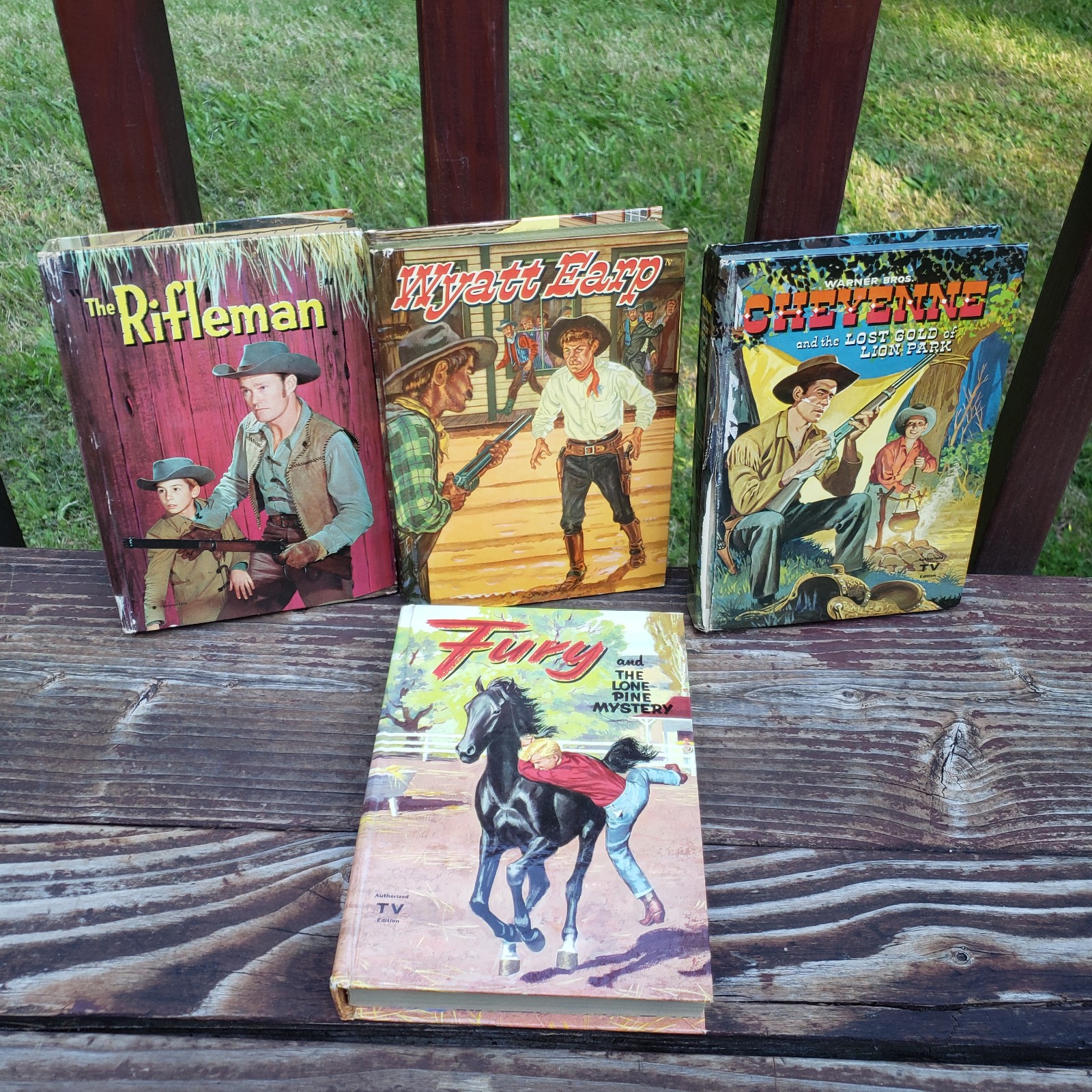 1950s Western Mystery Chapter Book(s) - 4