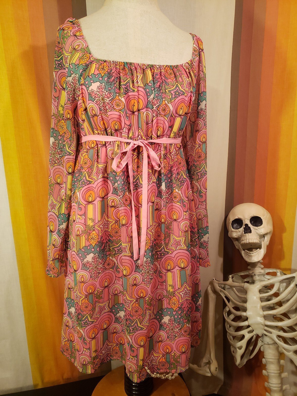 Modcloth 70s Christmas Candle Stars Psychedelic Print Bell Sleeve Dress M