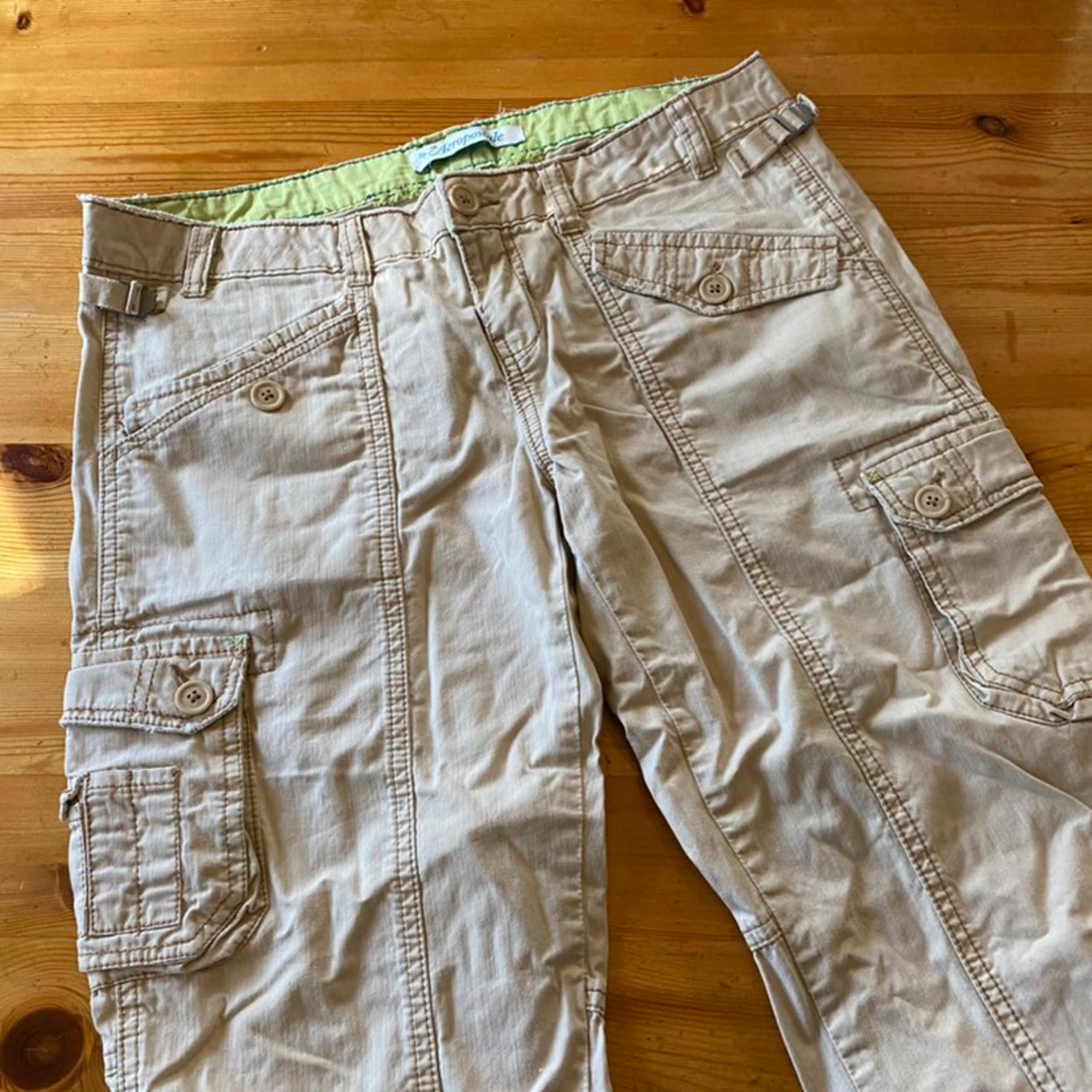 Aeropostale Capris