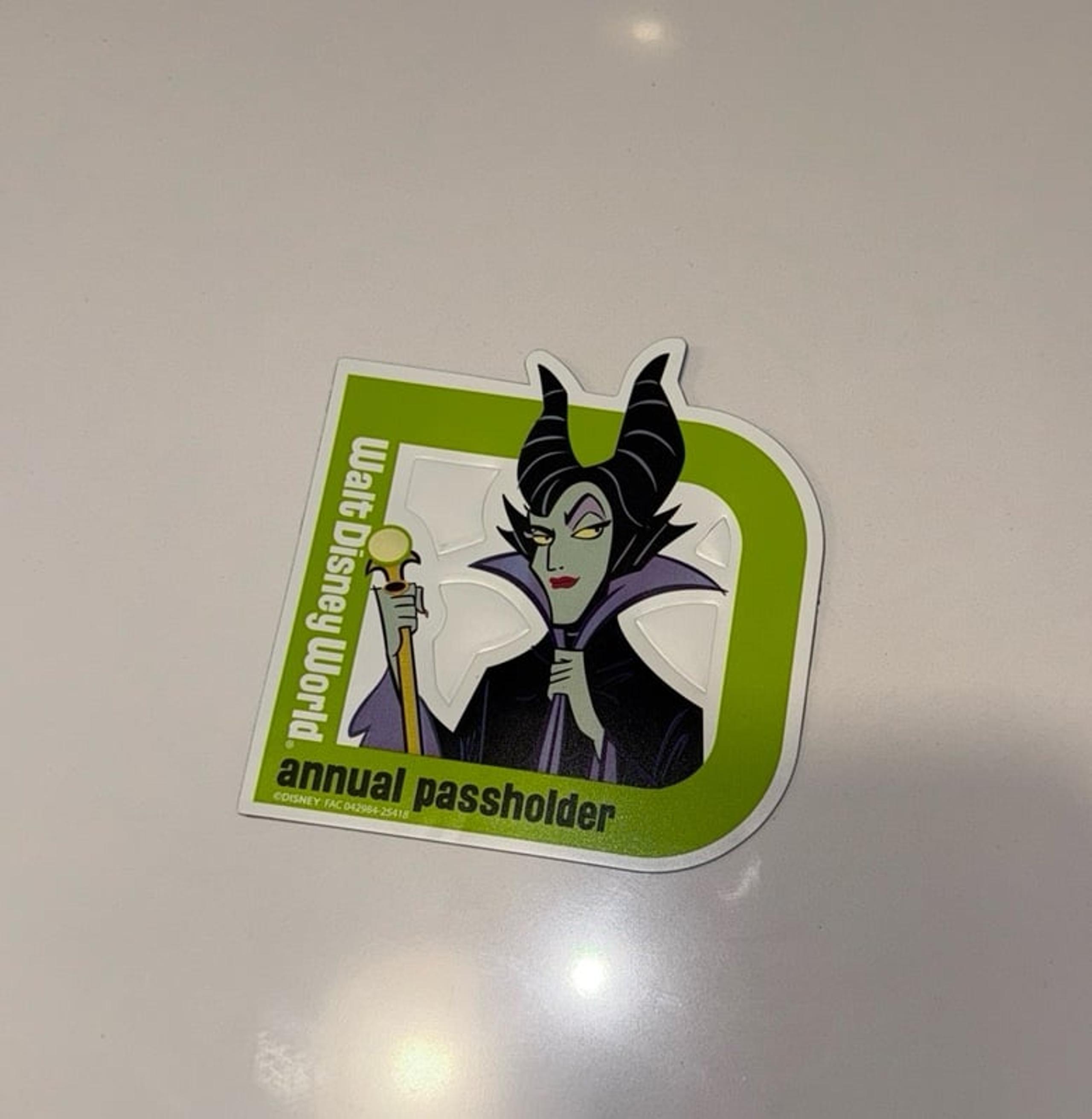 Disney Passholder Magnet Maleficent
