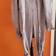 Women's 2 piece Professional buckle outfit size XL(jacket) size 12 pants
