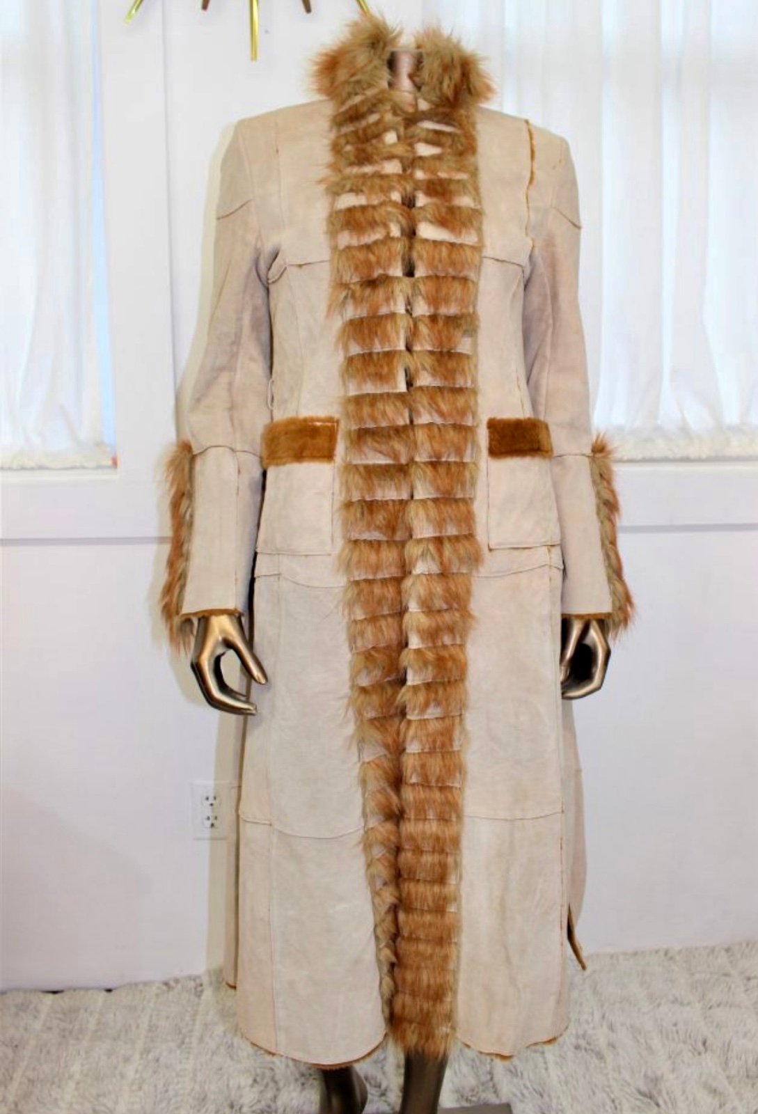 Vintage Newport News Boho 100% Leather Coat