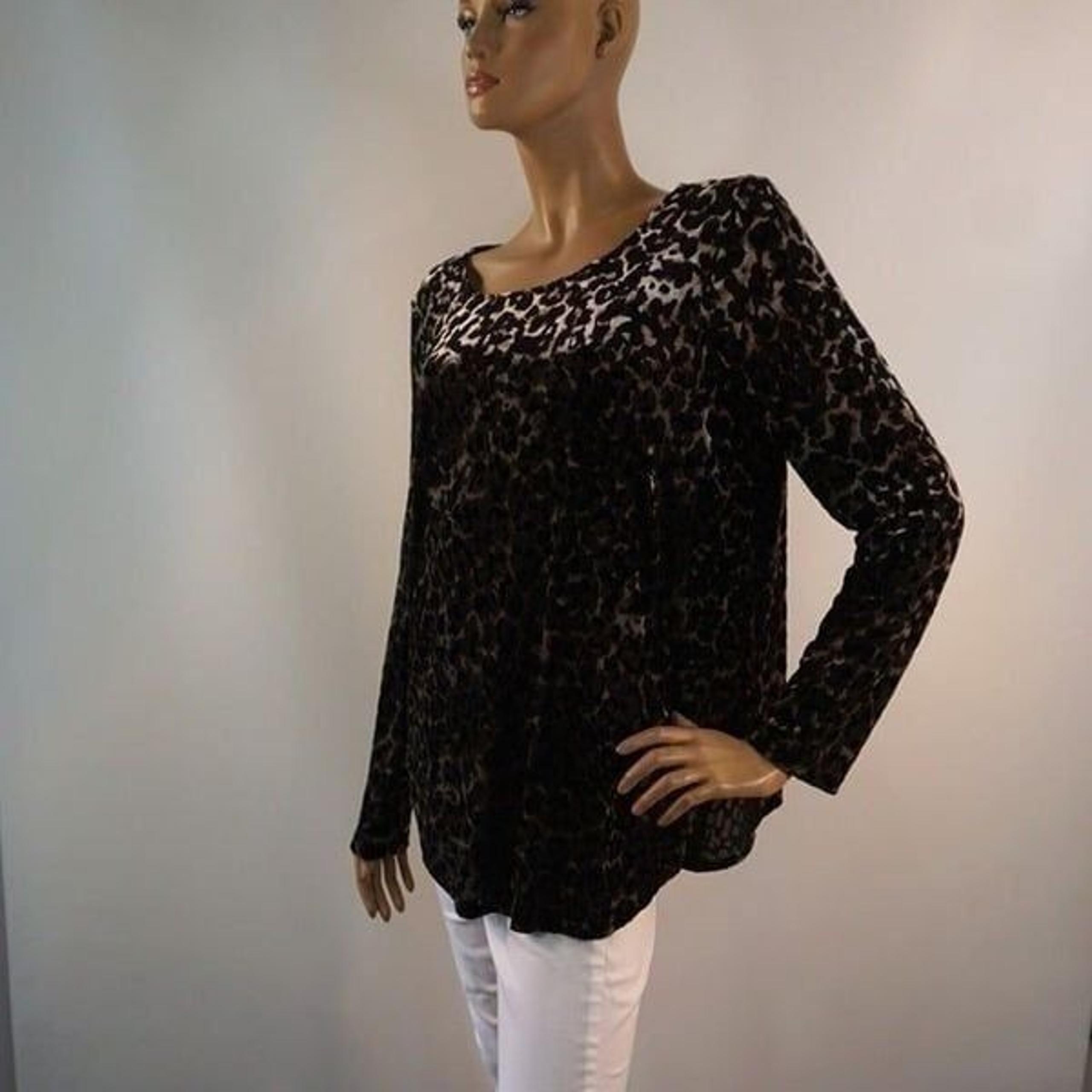 Karen Kane Long Sleeve Top Blouse Size Large Black Brown Animal Print USA Made