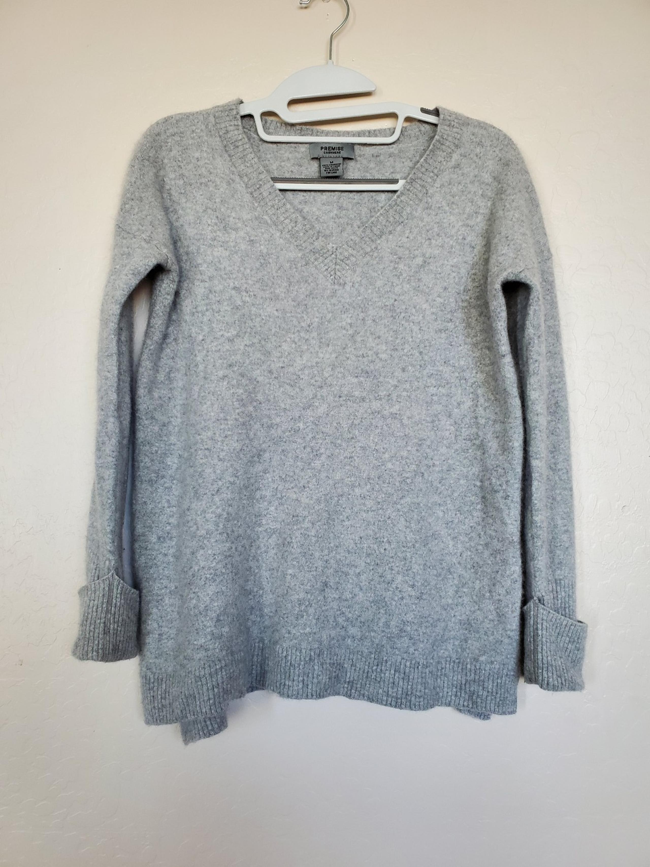 Premise Cashmere V-Neck Long Sleeve Sweater Top Size Medium 100% Cashmere