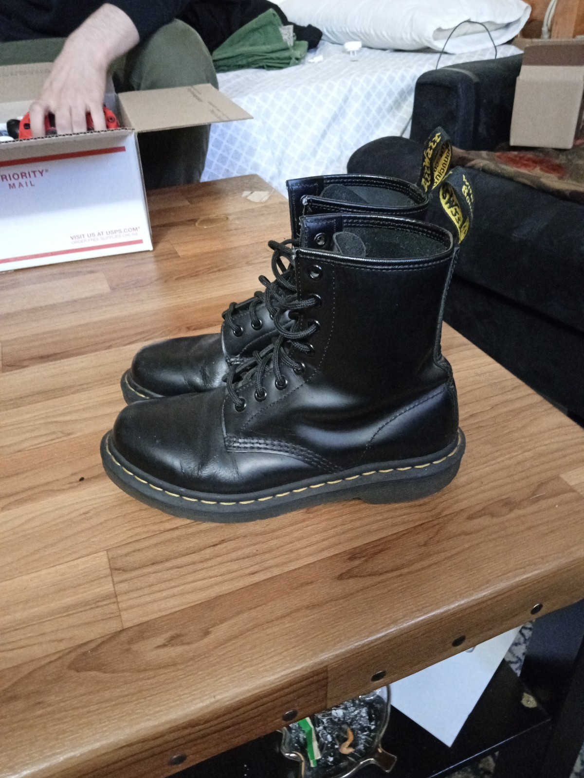 Dr. Martens Luana Women Size 6 Black Classic Outdoor Leather Lace Up
