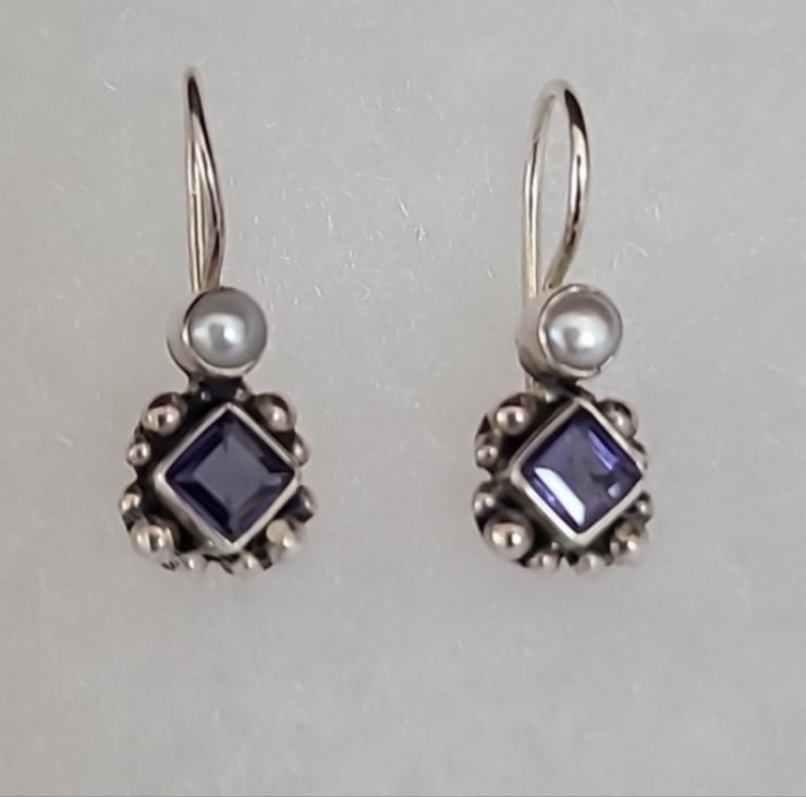Silpada sodalite beaded freshwater pearl accents earrings