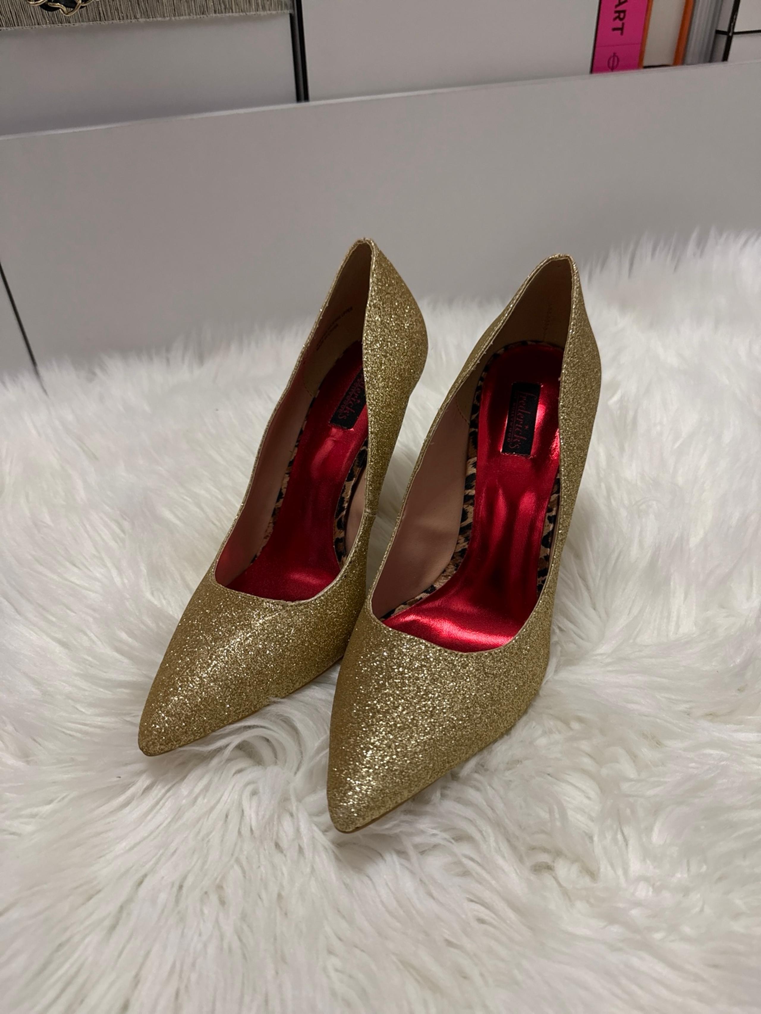 Frederick’s of Hollywood gold pumps size size 8