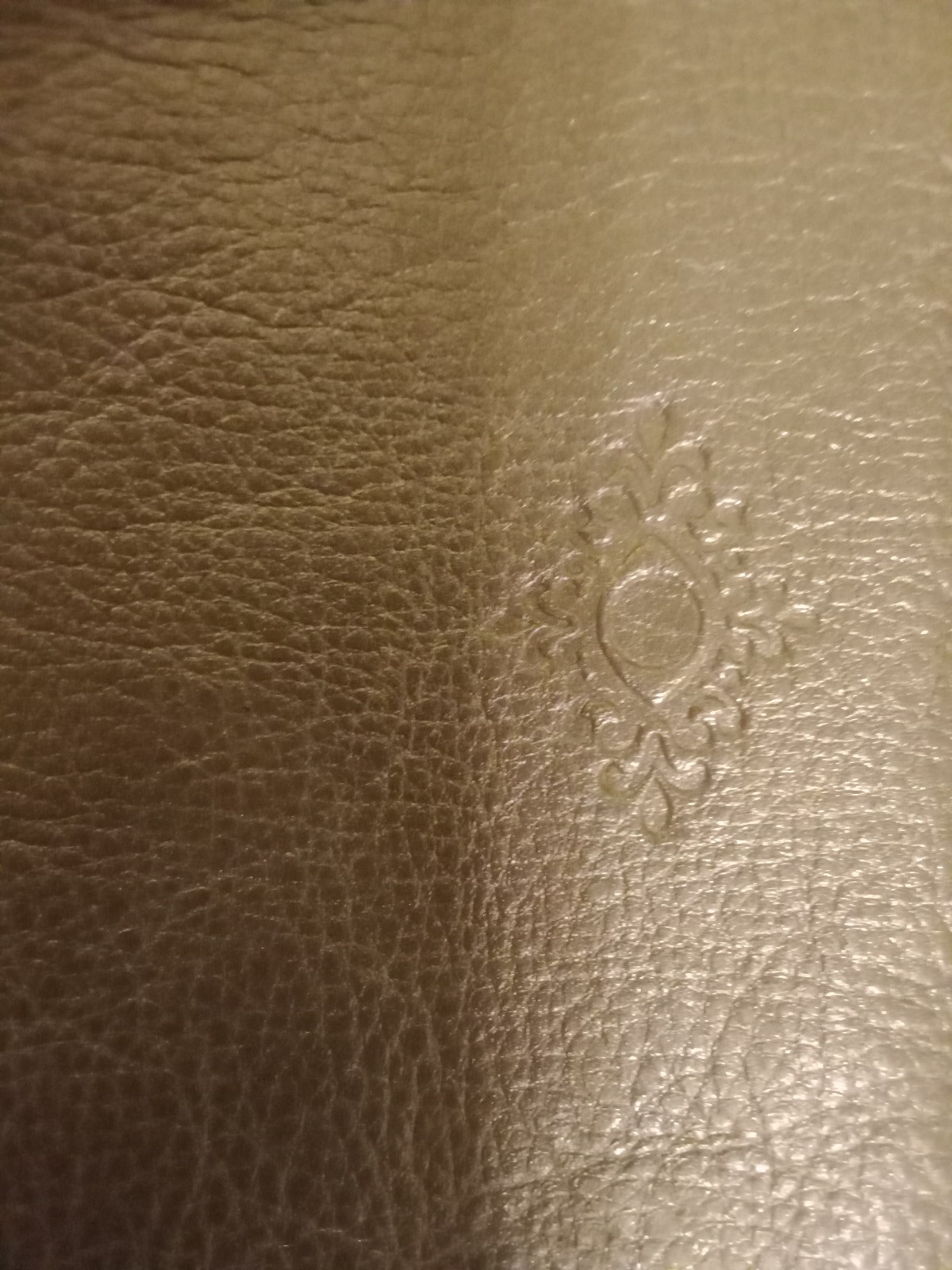 Ladies fashion hand bag