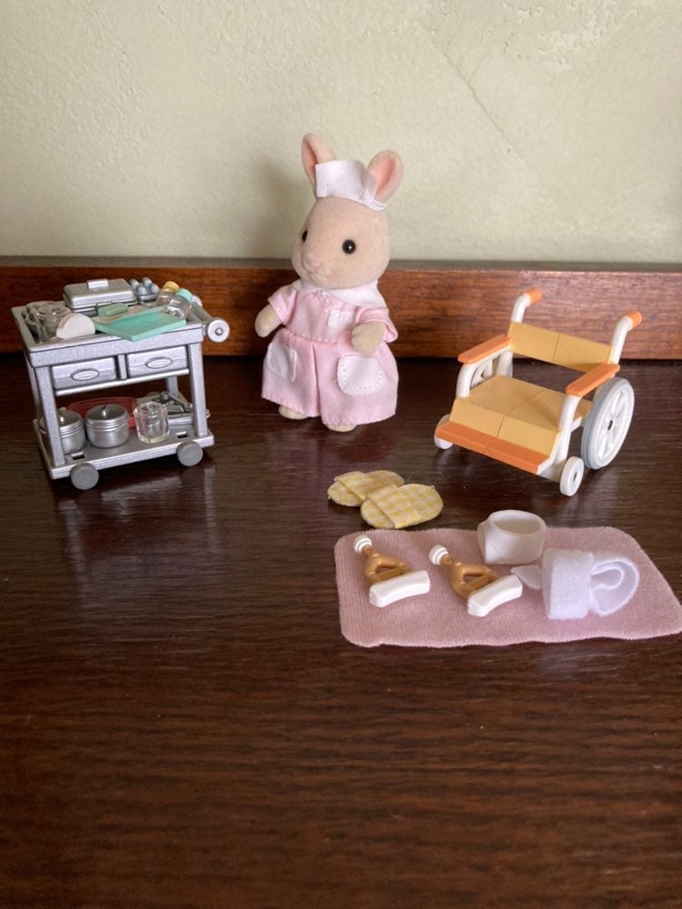 Calico Critters nurse set