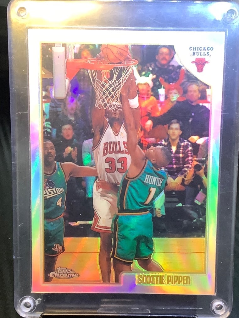 1999 TOPPS CHROME -Scottie Pippen Refractor #1 RARE ! GREAT INVESTMENT !