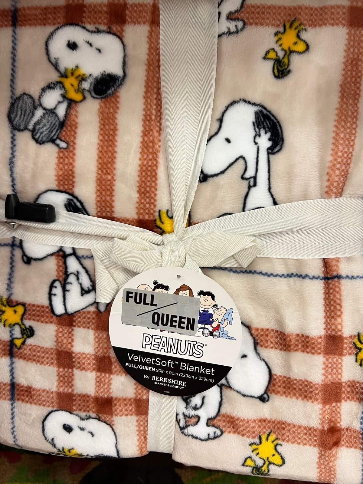 Peanuts fall flannel throw