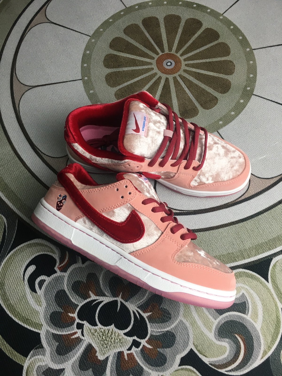 Runningshoes dunk low pro QS women size 8.5 sneakers