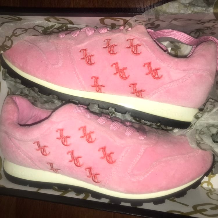 Juicy couture pink velour ursula shoes