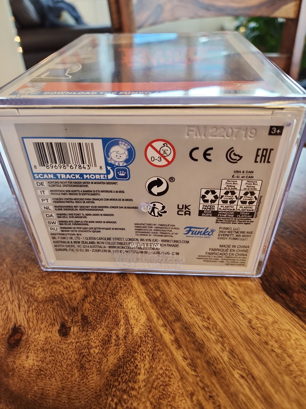 Freddy Funko as Spirit (LE 10,000 pieces) - detail