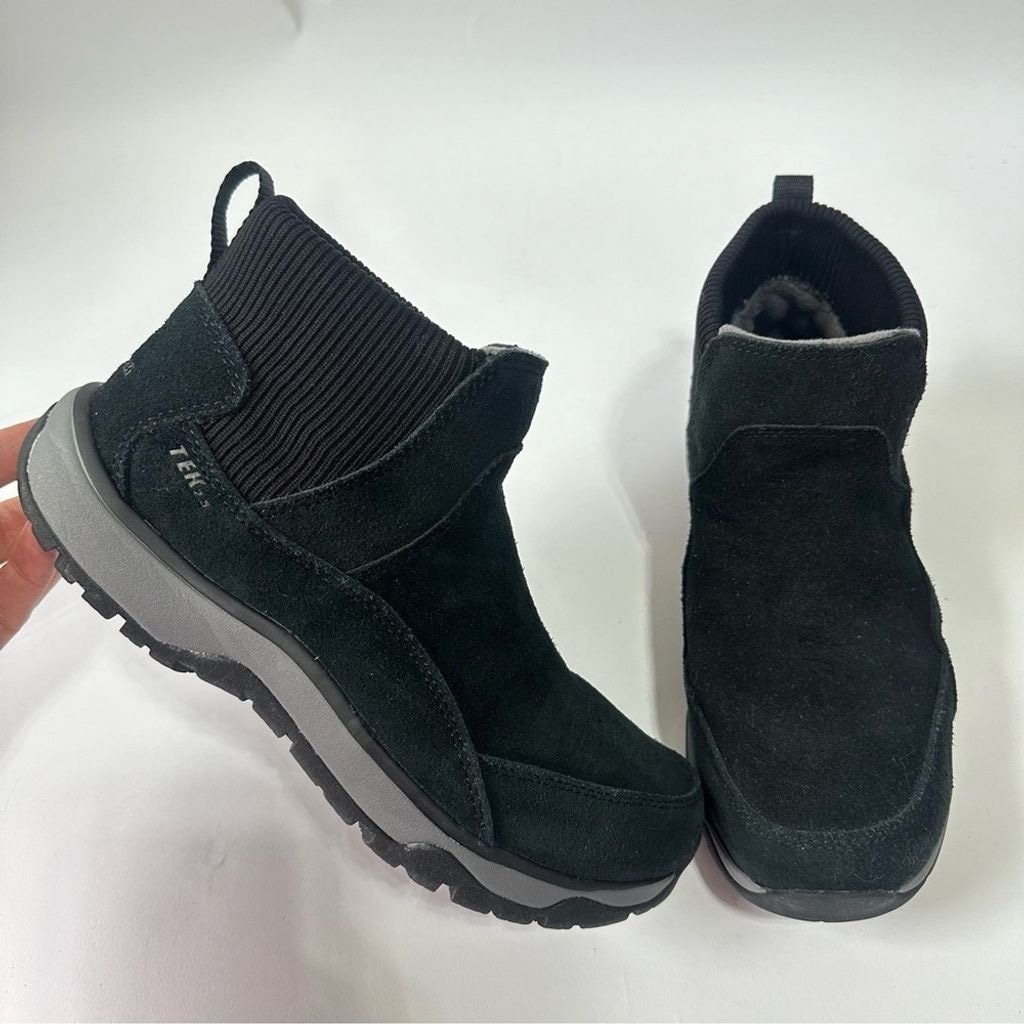 L.L. Bean Women's black Snow winter Sneaker 5 waterproof ankle Boots 8 wide
