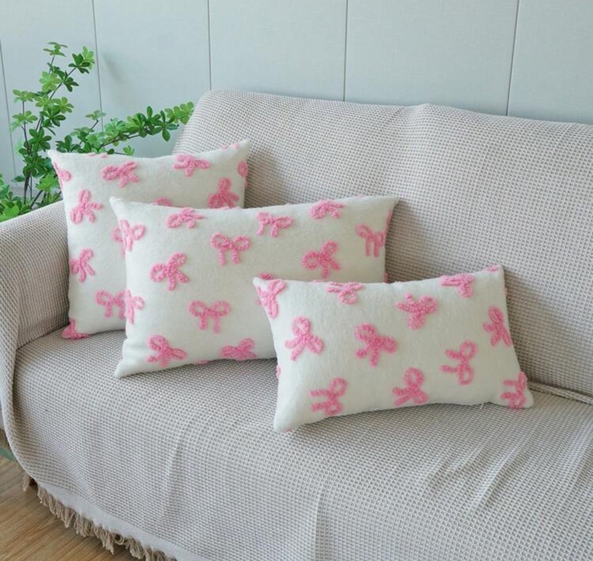 ❤️❤️2 Pc 3D Bow Decorative Pillow Cover, Ins Style Fluffy Velvet Jacquard