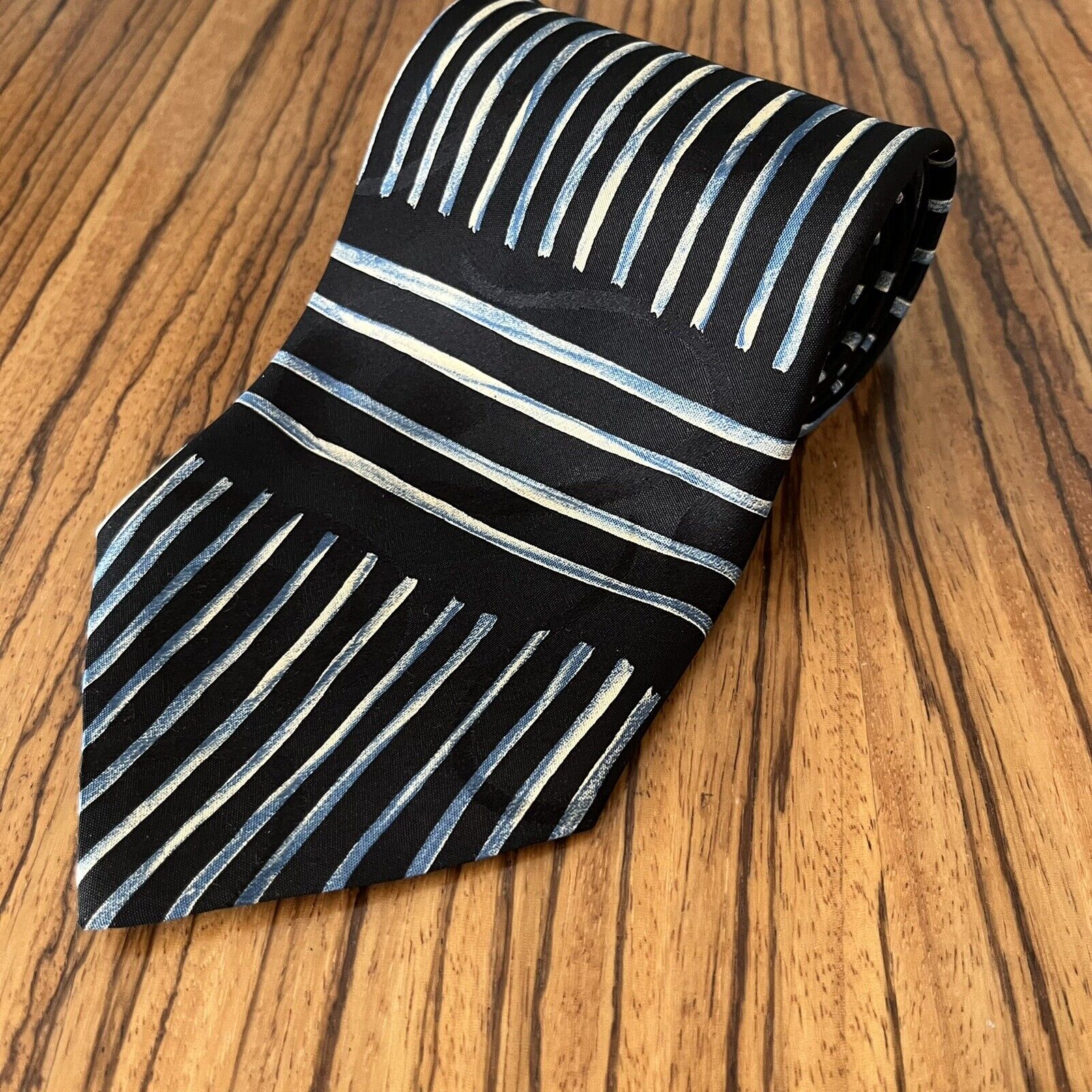 Hugo Boss Silk Tie Blue Black White Stripes Made in Italy