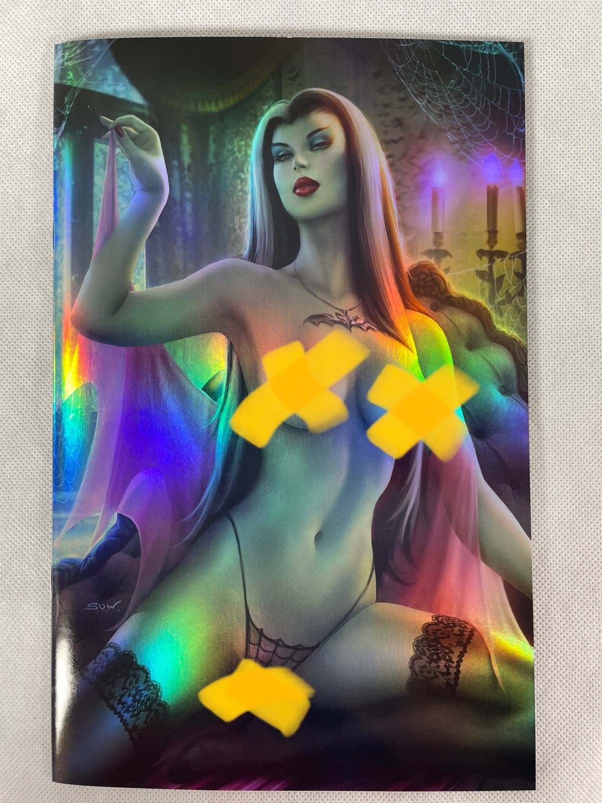 NM Faro’s Lounge Lily Munster Sun Kamanuki topless HOLO FOIL LMT 20