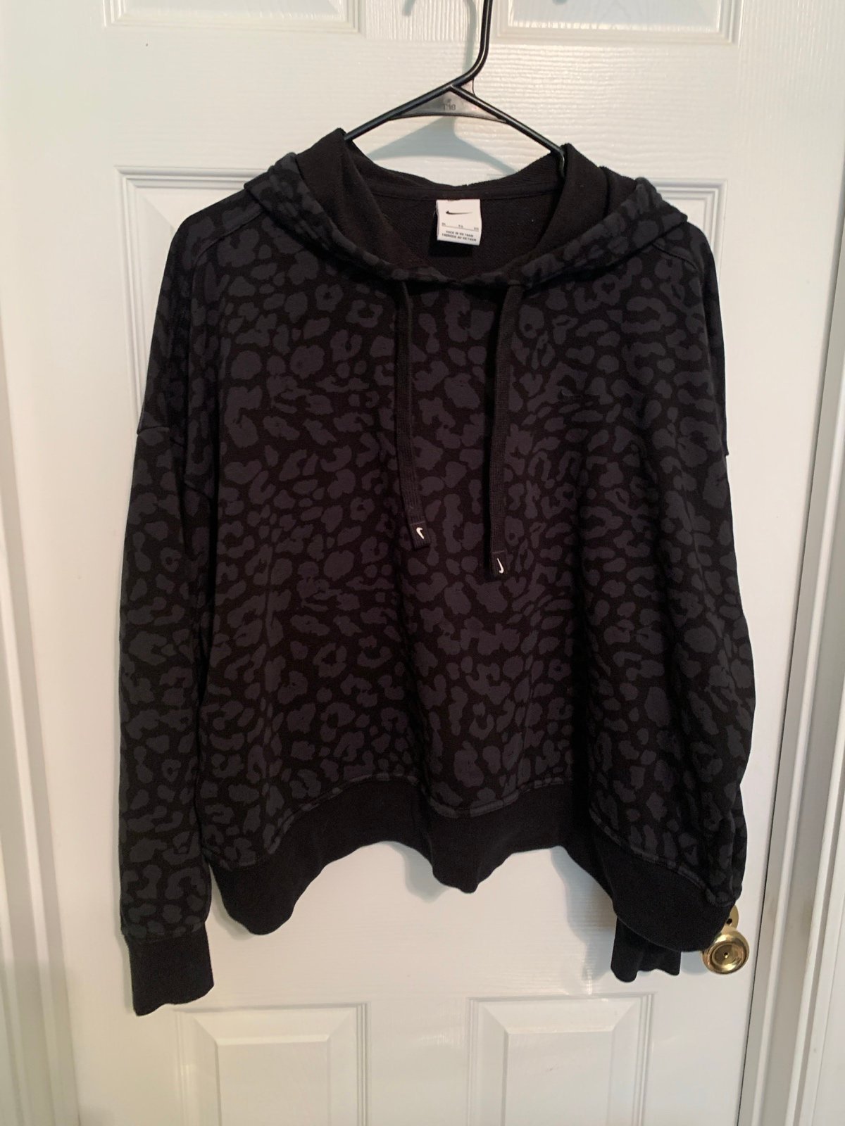 Nike animal print swoosh crop hoodie best sale