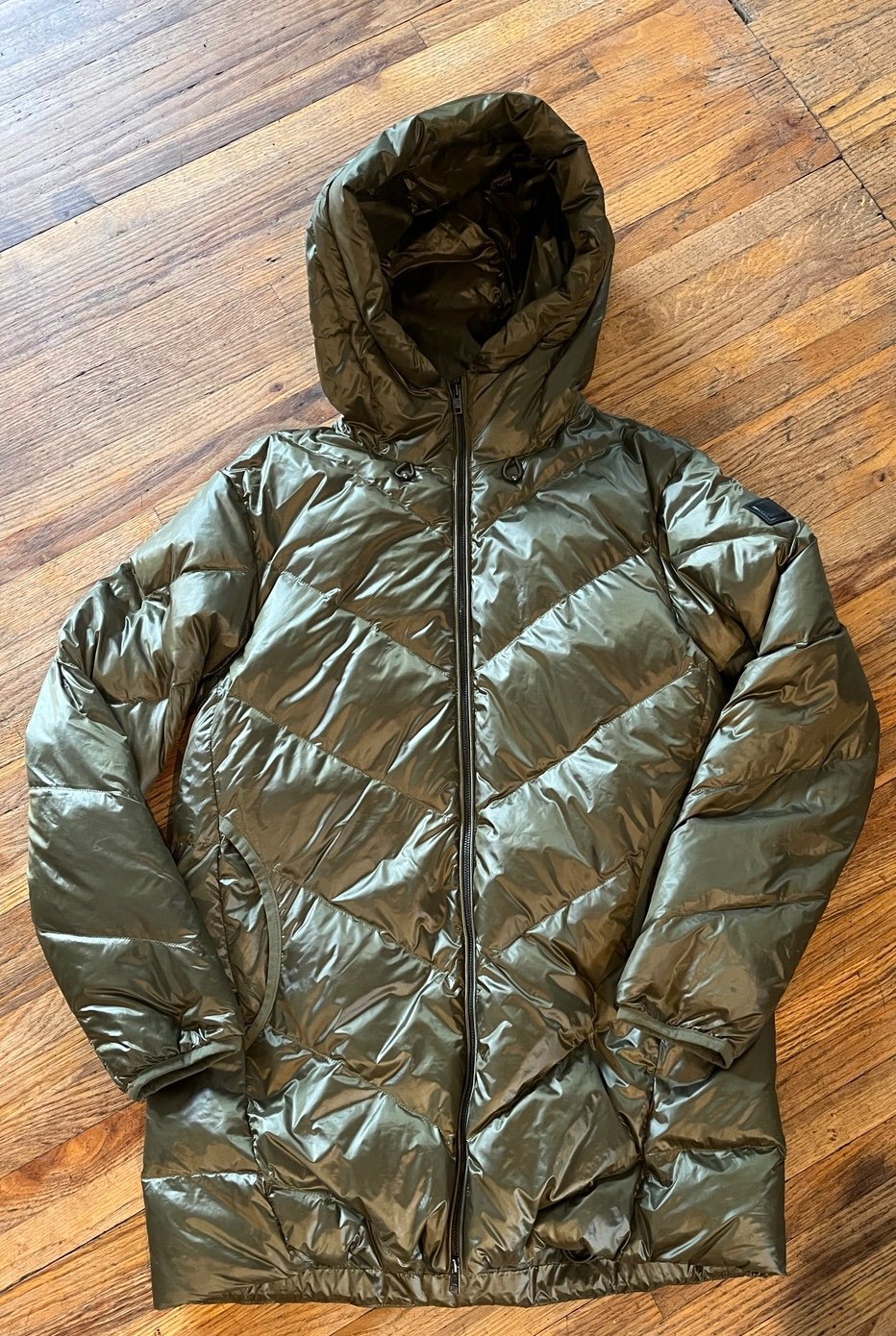 Woolrich glossy puffer coat
