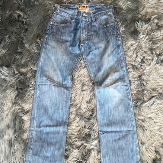 Levi's THE ORIGINAL JEANS