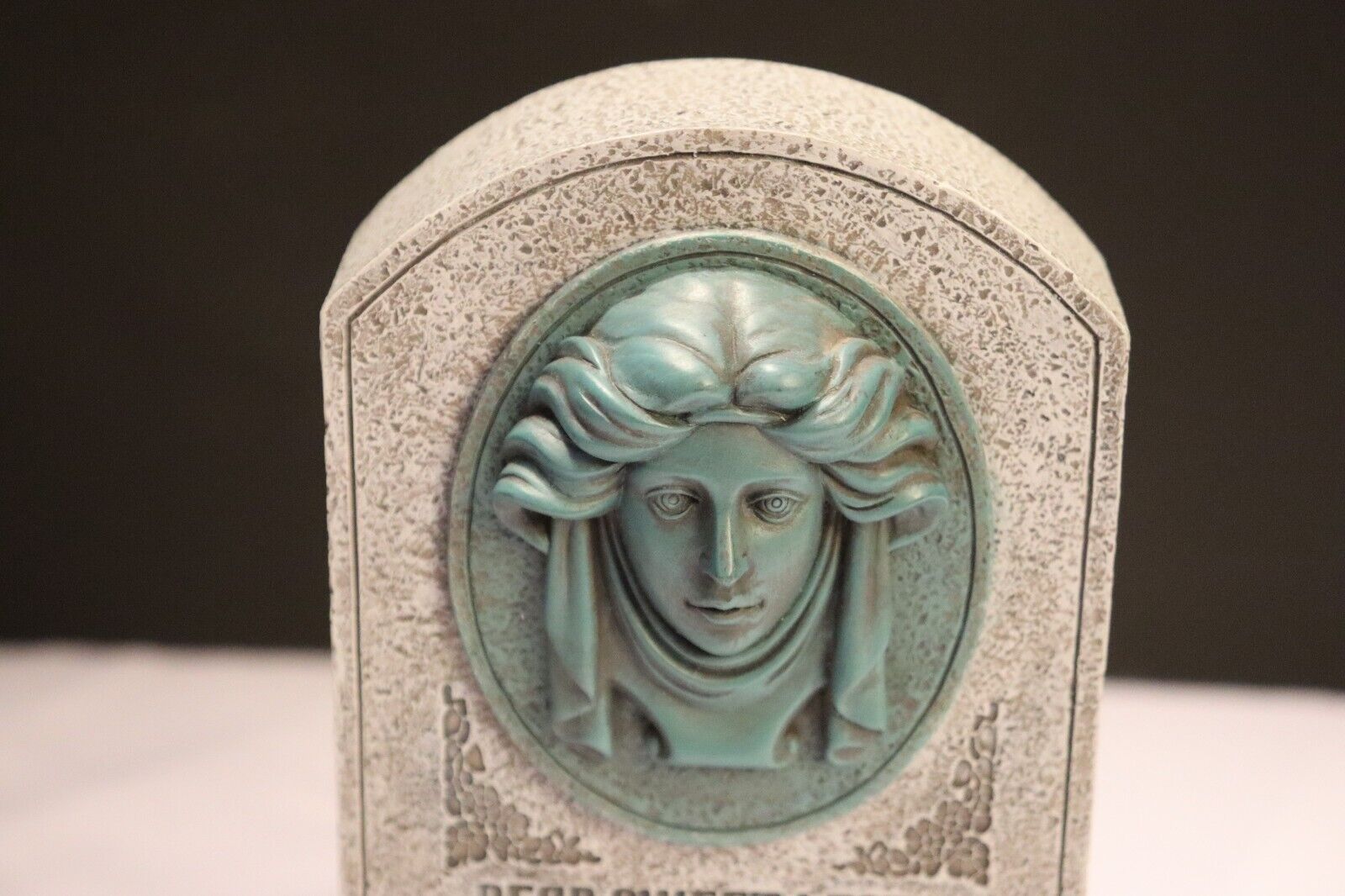 THE HAUNTED MANSION MADAME LEOTA BOOKEND 2022 HALLMARK DISNEY Headstone HTF RARE