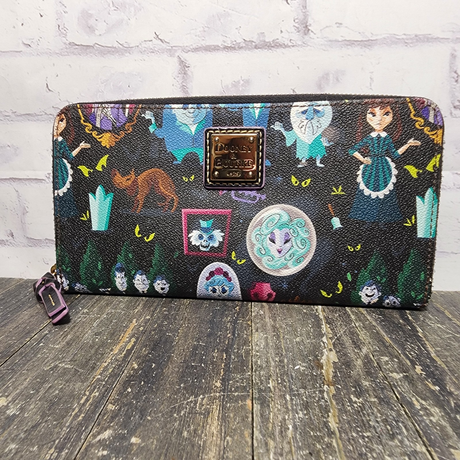 2018 Disney Dooney & Bourke Haunted Mansion Wallet Missing Zipper Pull