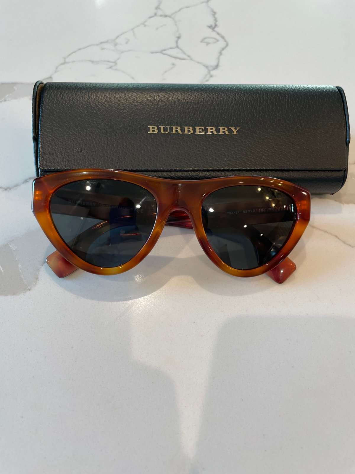 Burberry tortoiseshell brown sunglasses