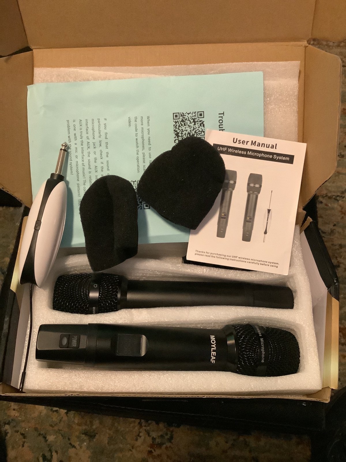 MOYLEAF wireless microphones adopt the latest UHF transmission technology - New