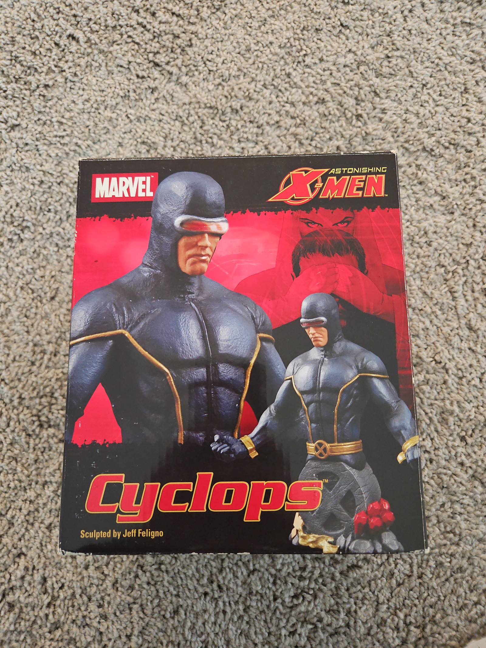 Marvel astonishing x-men cyclops mini bust